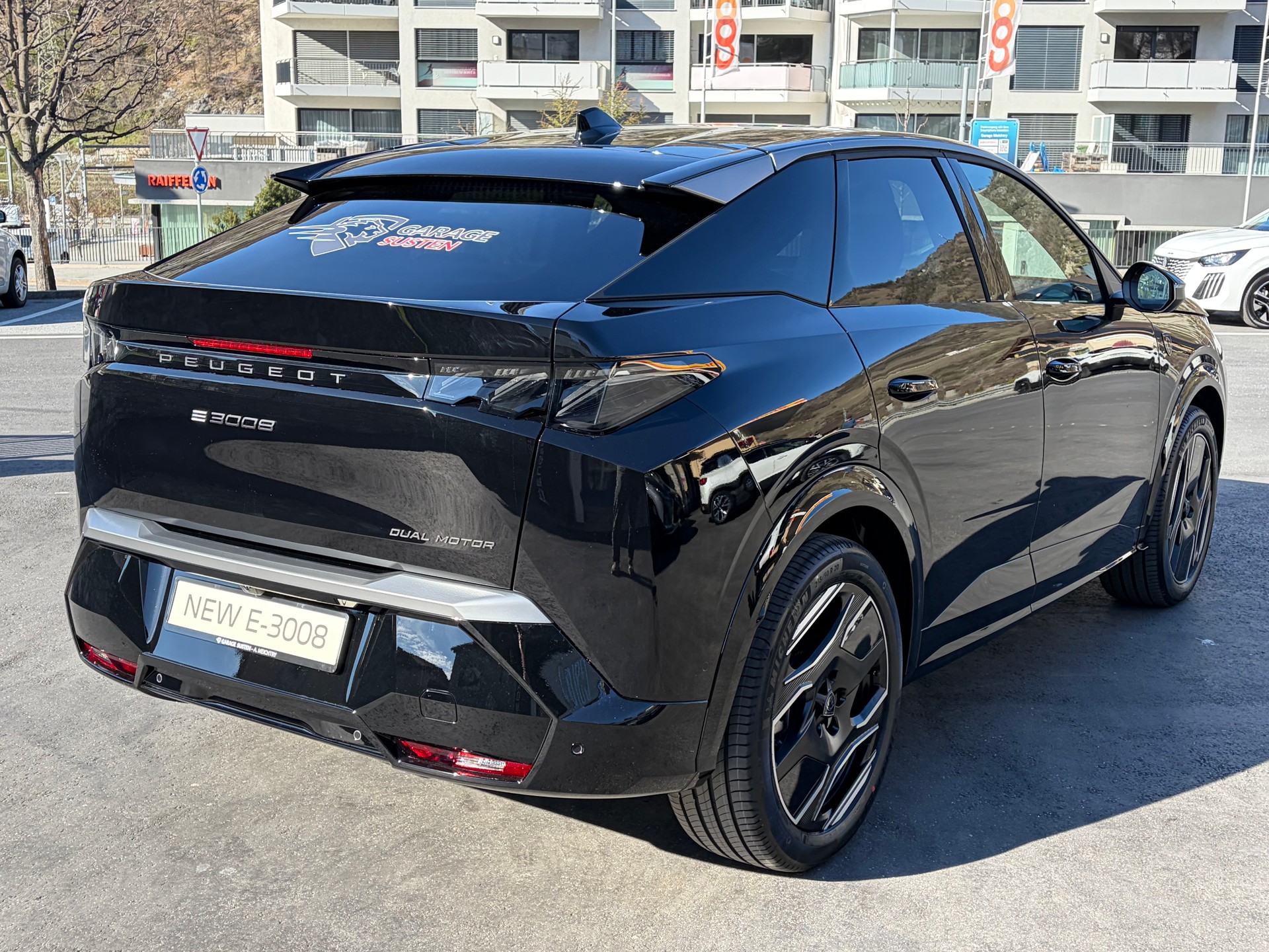 PEUGEOT 3008 73kWh GT Exclusive-image-4