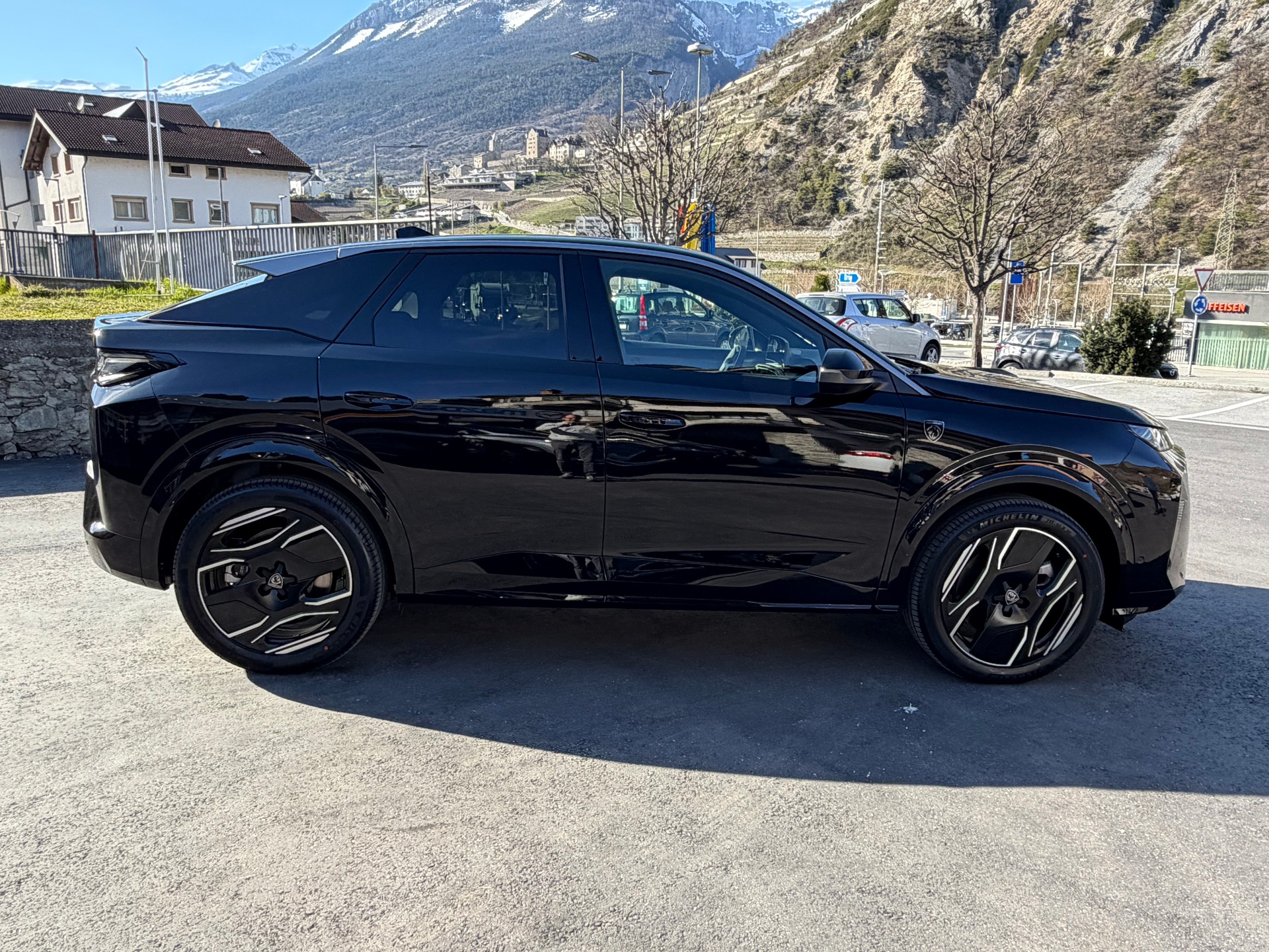PEUGEOT 3008 73kWh GT Exclusive-image-5