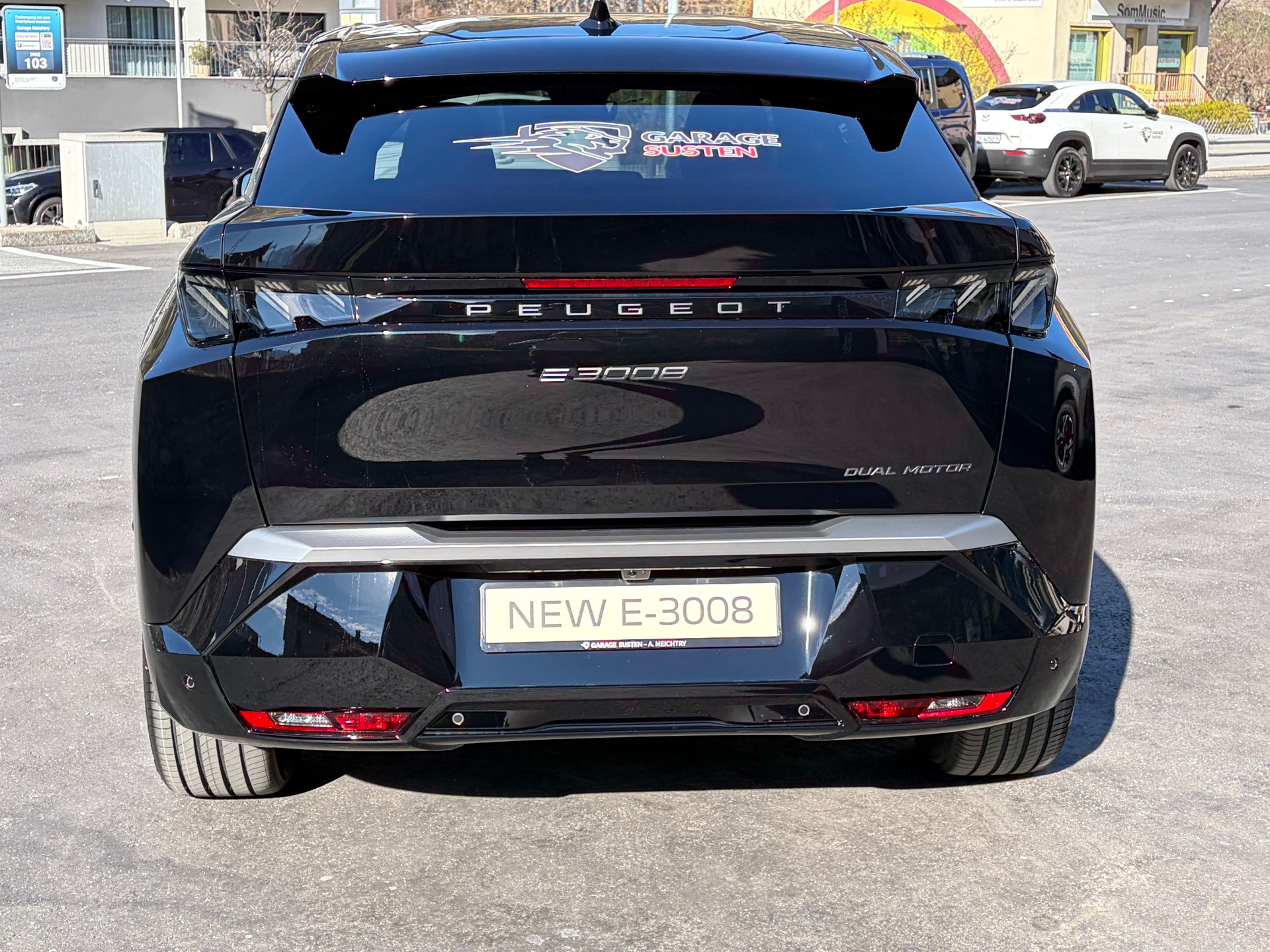 PEUGEOT 3008 73kWh GT Exclusive-image-3