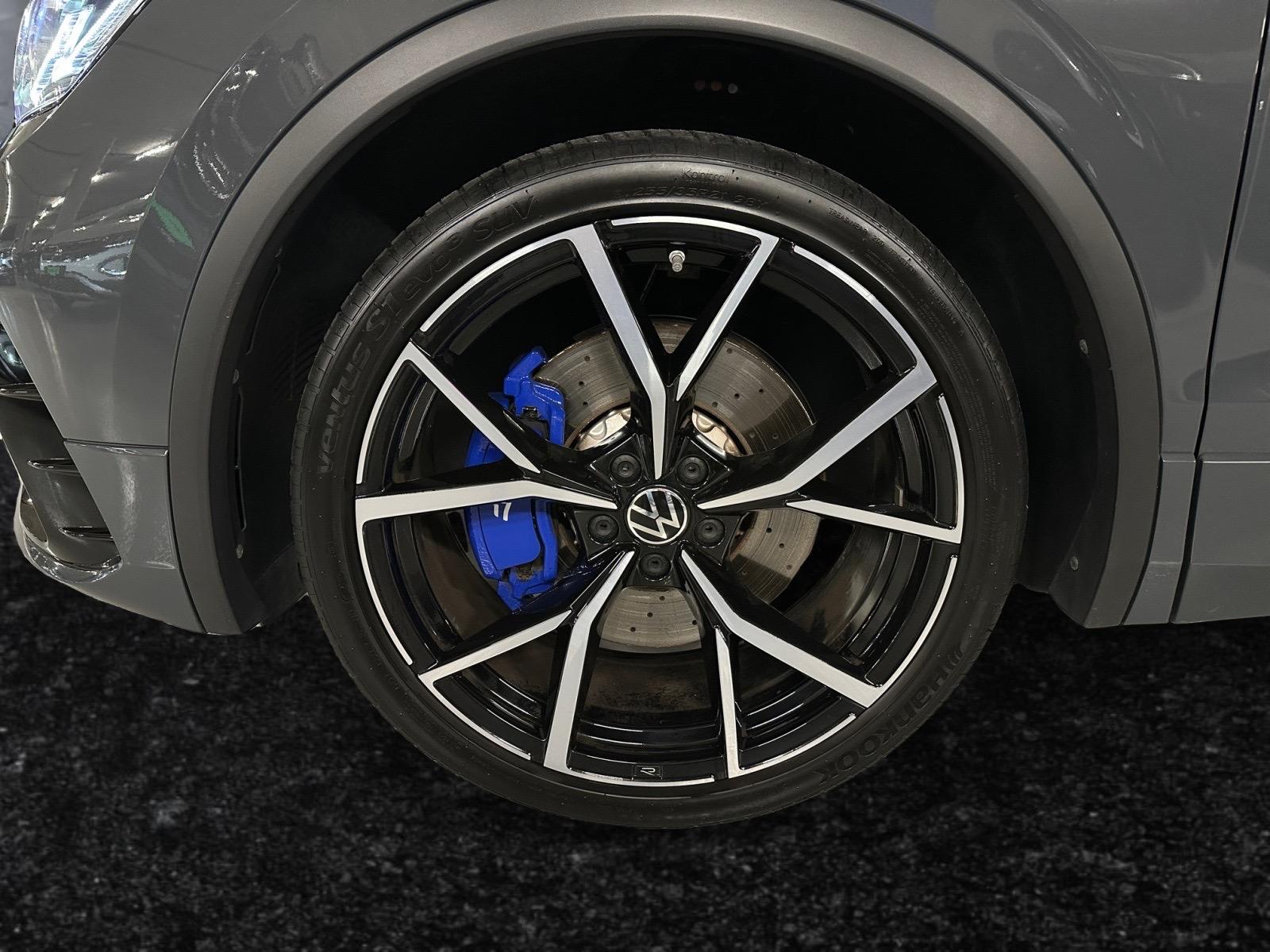VW Tiguan 2.0TSI R 4Motion DSG-image-15