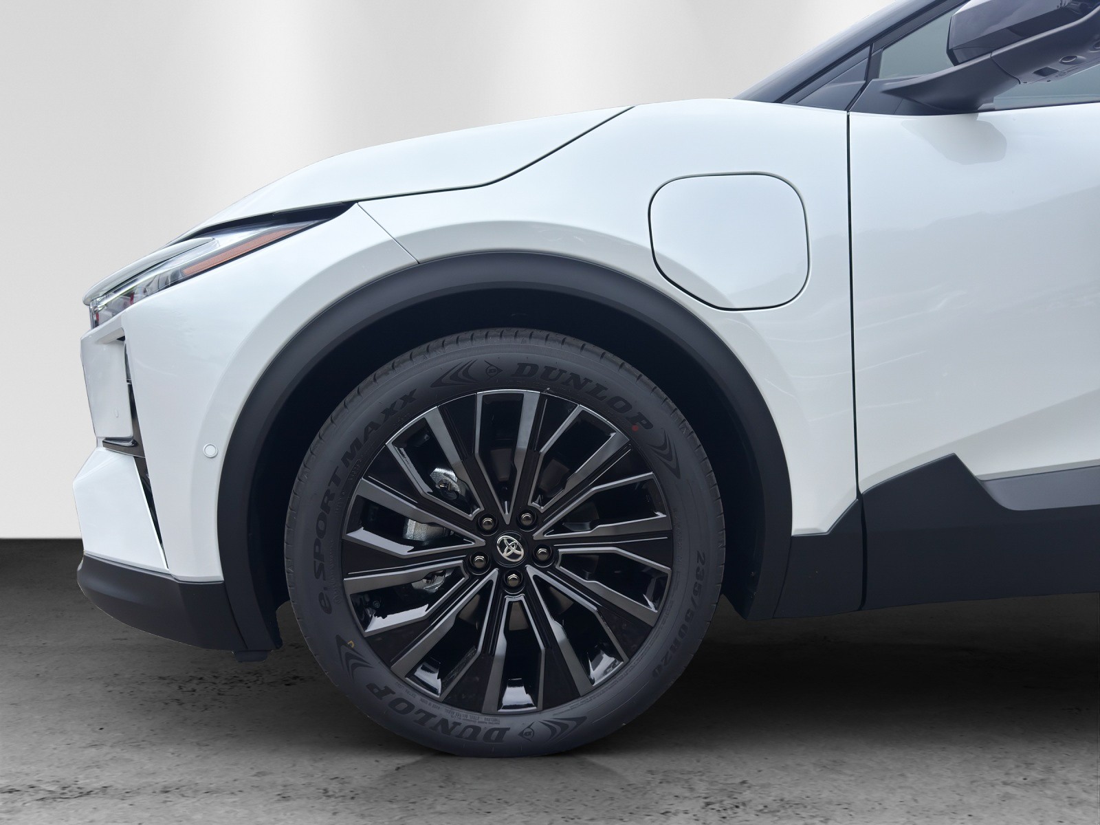 TOYOTA C-HR+ 77 kWh Premium AWD-image-8