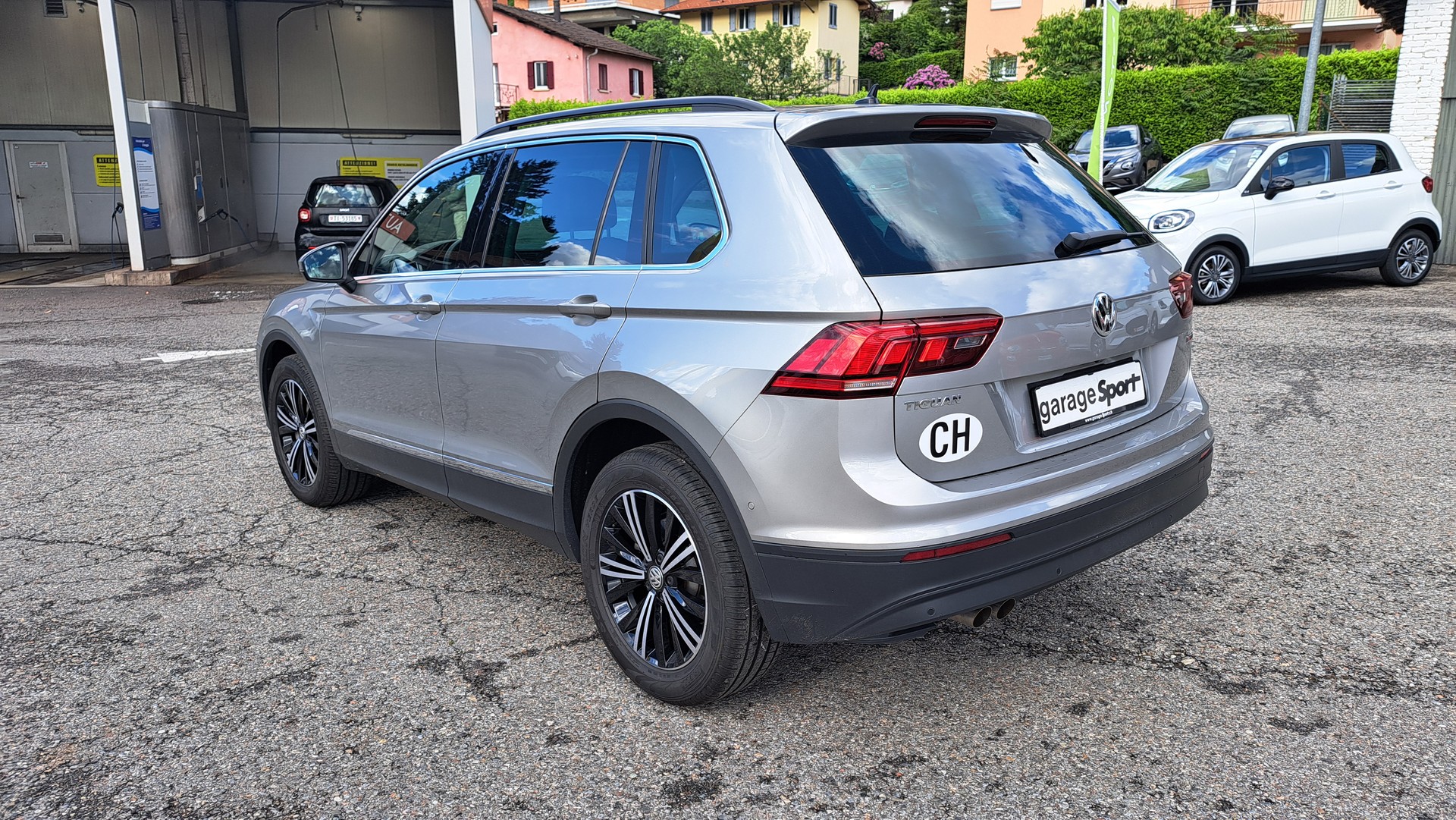 VW Tiguan 2.0TSI Comfortline 4Motion DSG-image-4