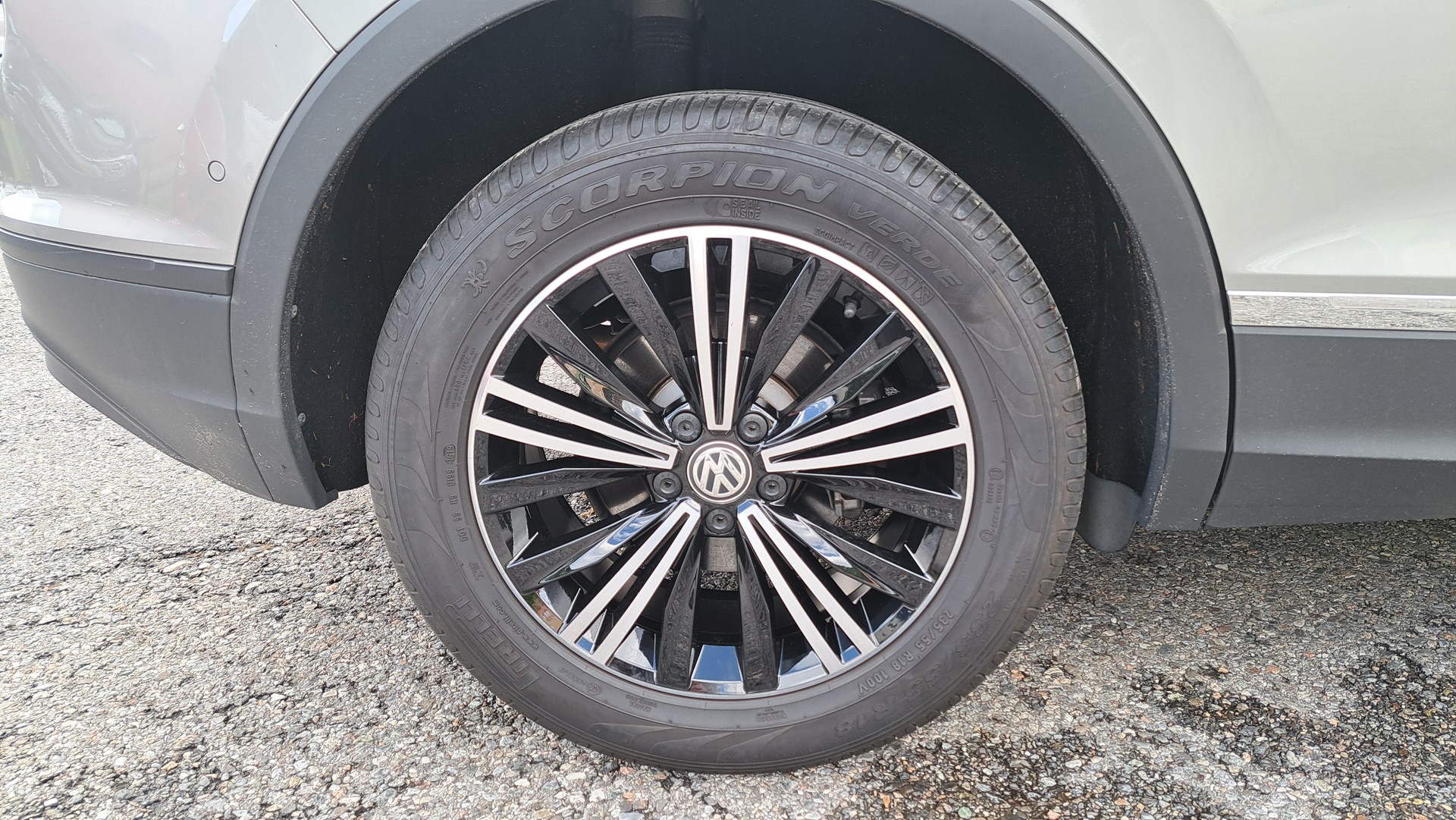 VW Tiguan 2.0TSI Comfortline 4Motion DSG-image-9