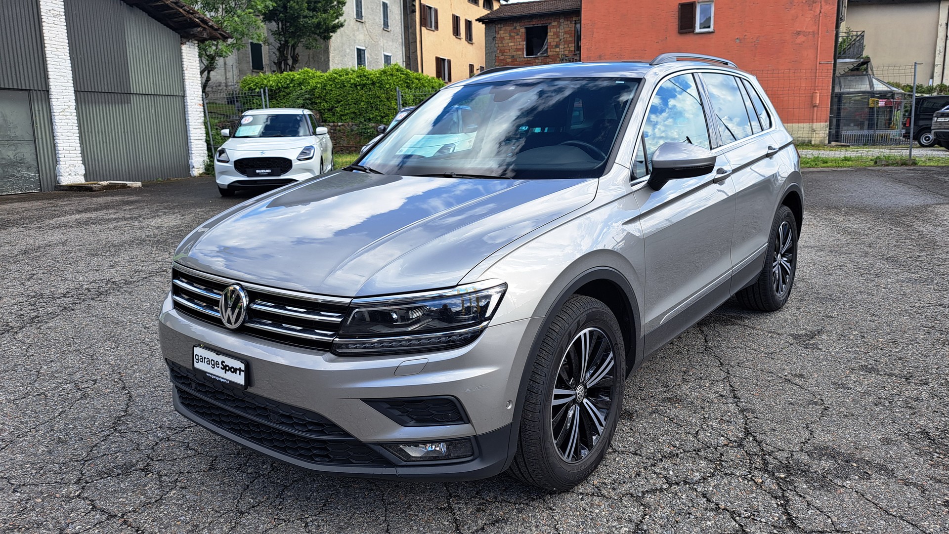 VW Tiguan 2.0TSI Comfortline 4Motion DSG-image-2