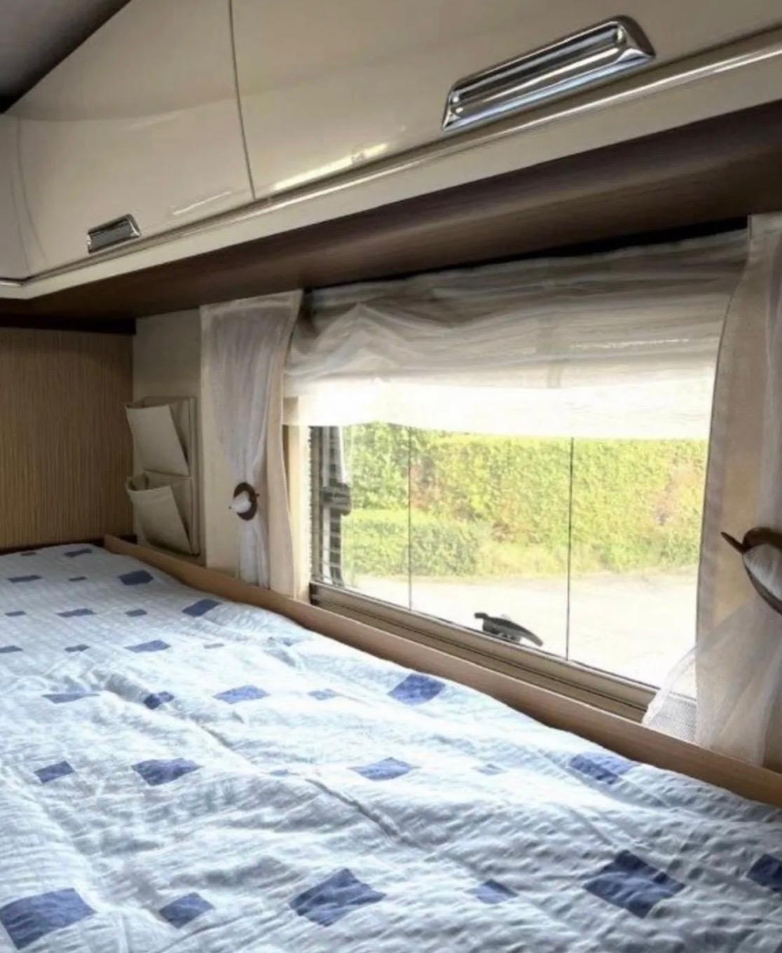 NIESMANN + BISCHOFF Flair Arto 76 LE Top Gepflegt und Autark-image-12