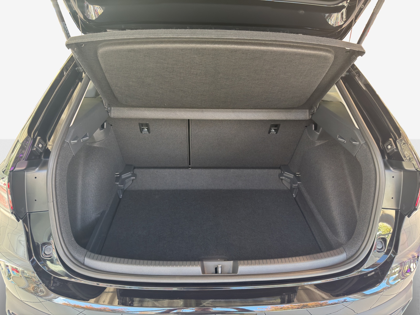 VW Taigo 1.0 TSI Life United DSG-image-12