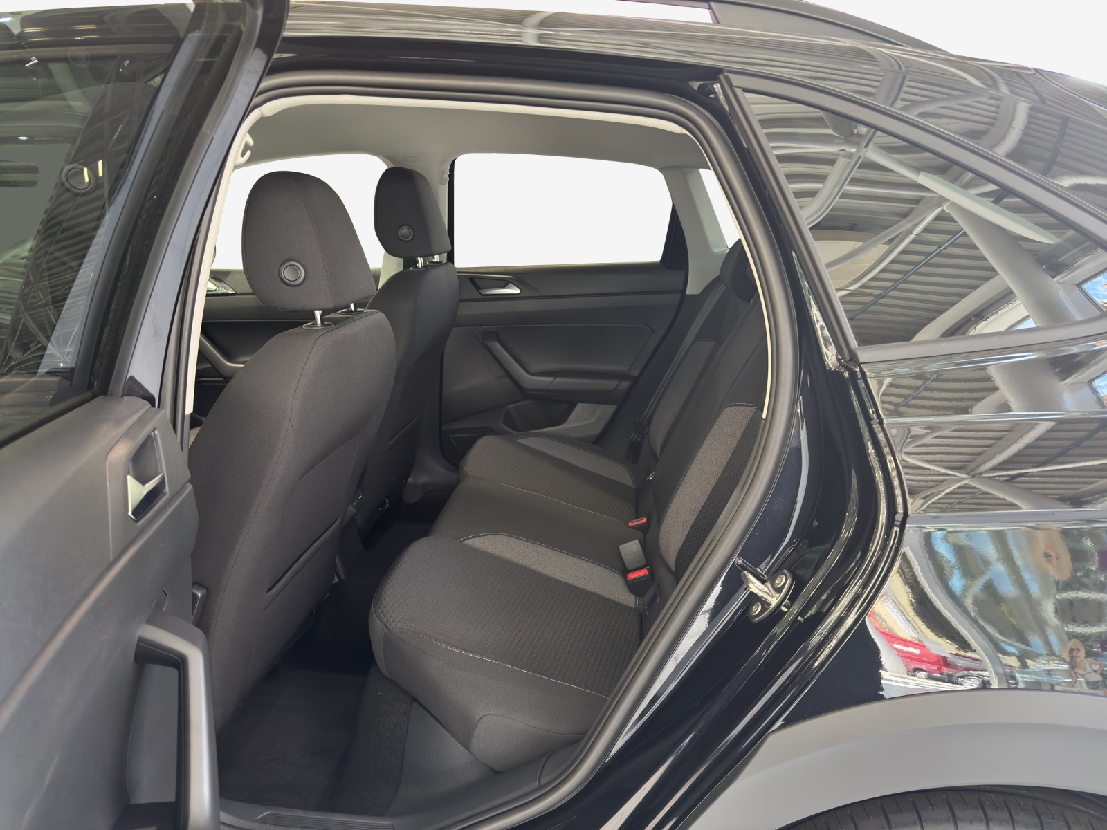 VW Taigo 1.0 TSI Life United DSG-image-11