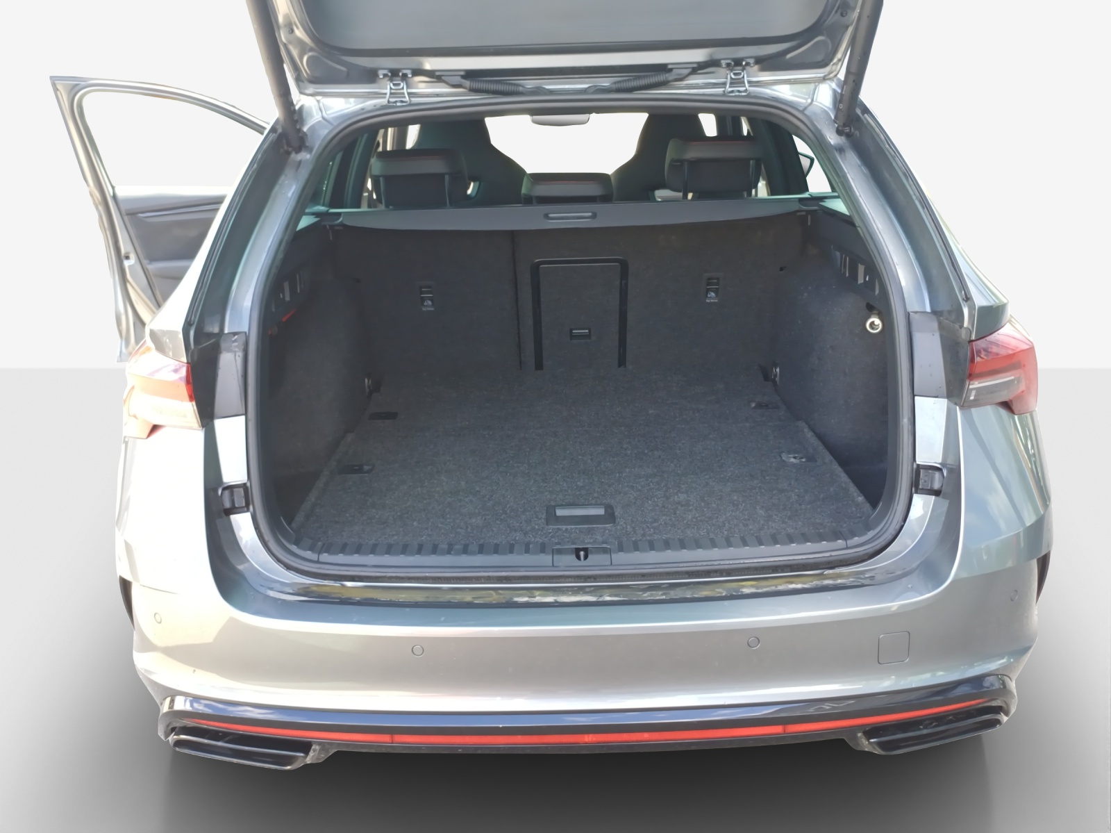 SKODA Octavia Combi 2.0 TSI DSG RS-image-12