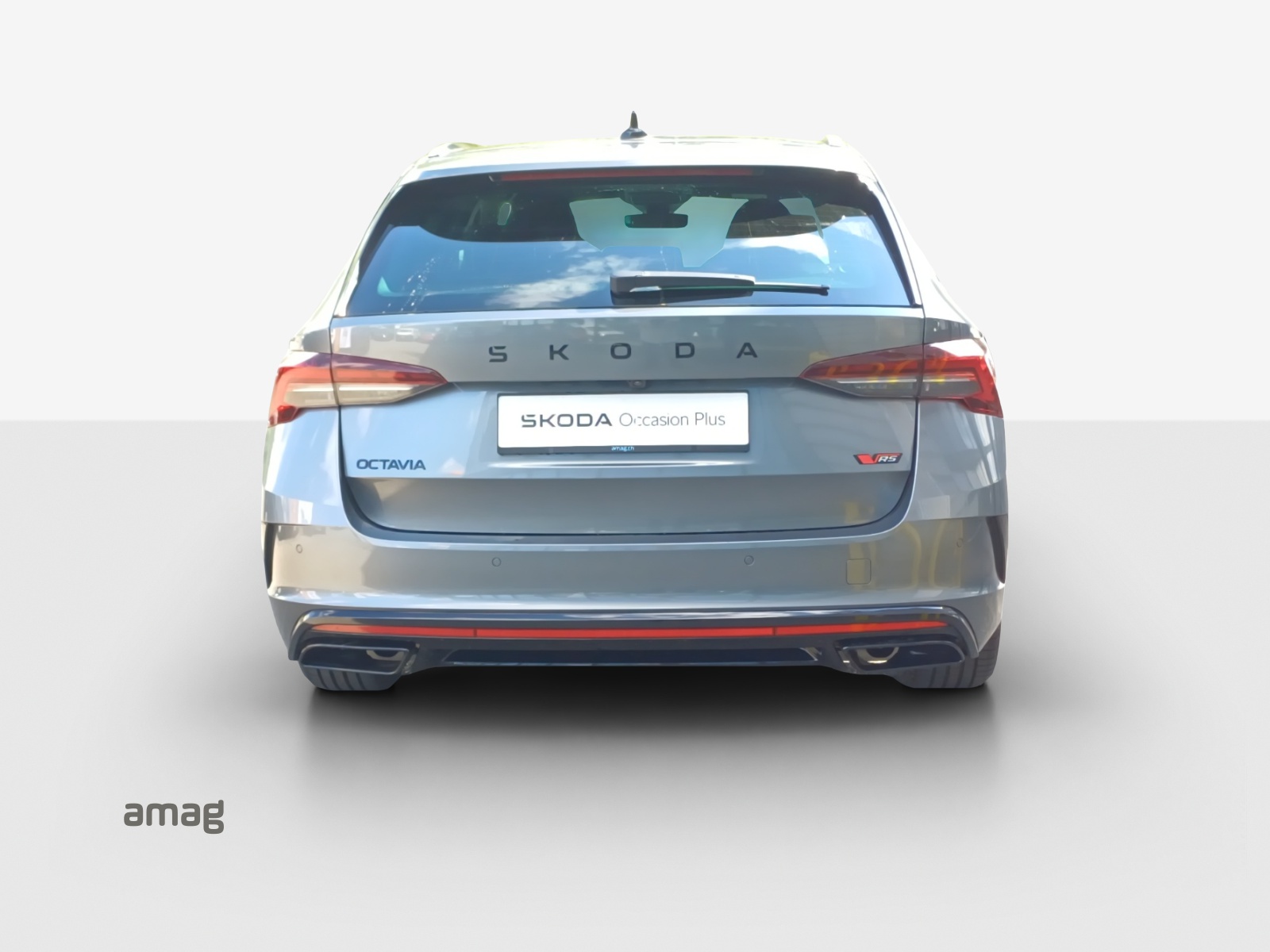 SKODA Octavia Combi 2.0 TSI DSG RS-image-3