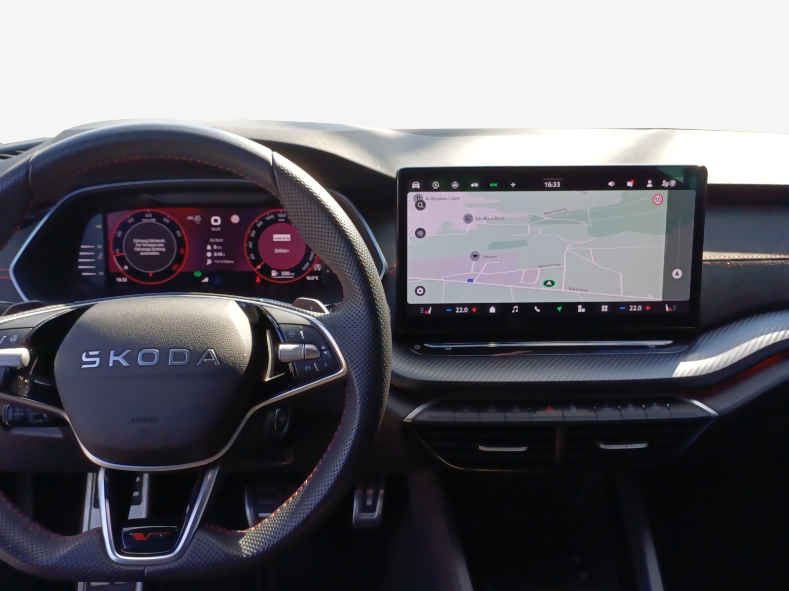 SKODA Octavia Combi 2.0 TSI DSG RS-image-8