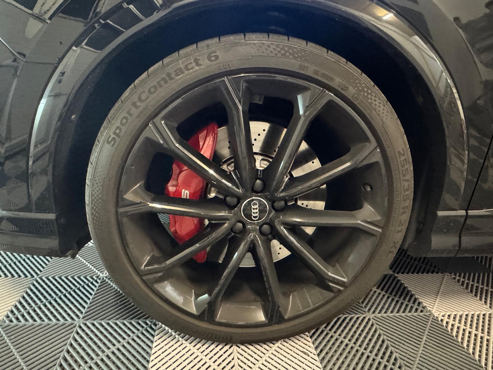 AUDI RS Q3 Sportback quattro S tronic-image-24