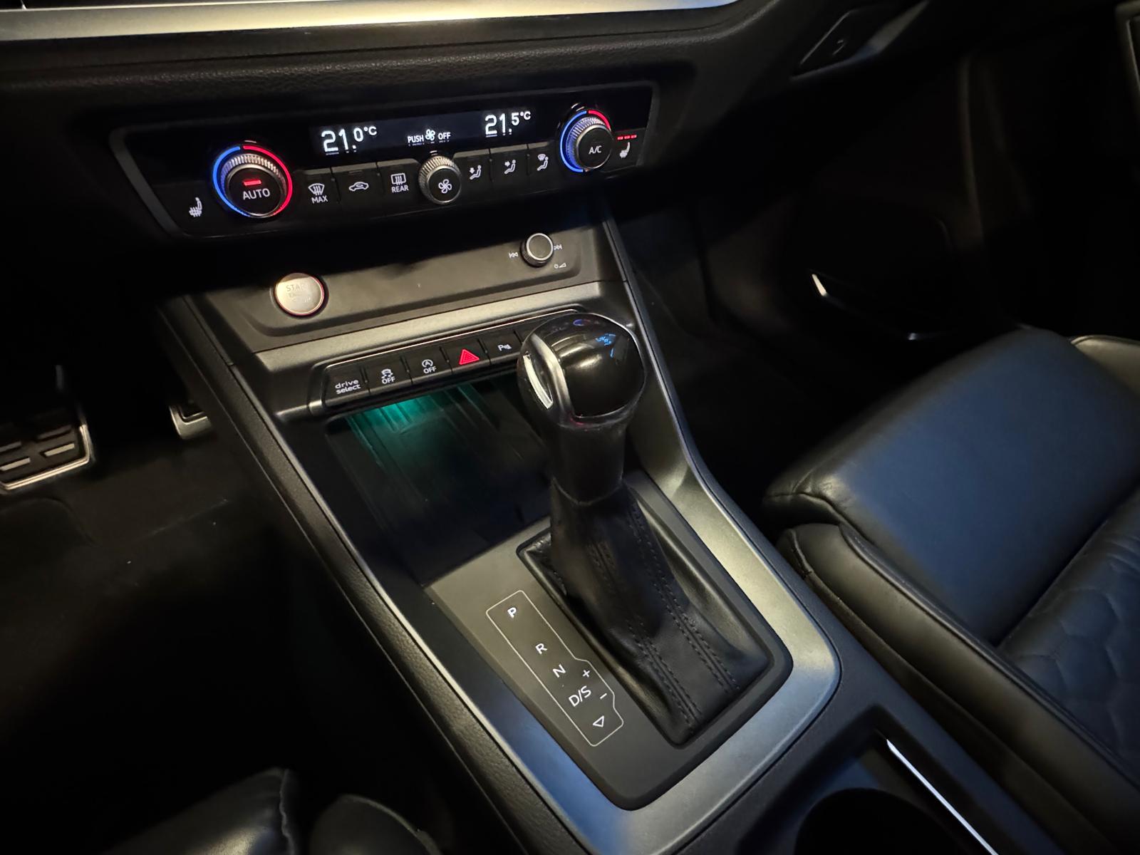 AUDI RS Q3 Sportback quattro S tronic-image-21