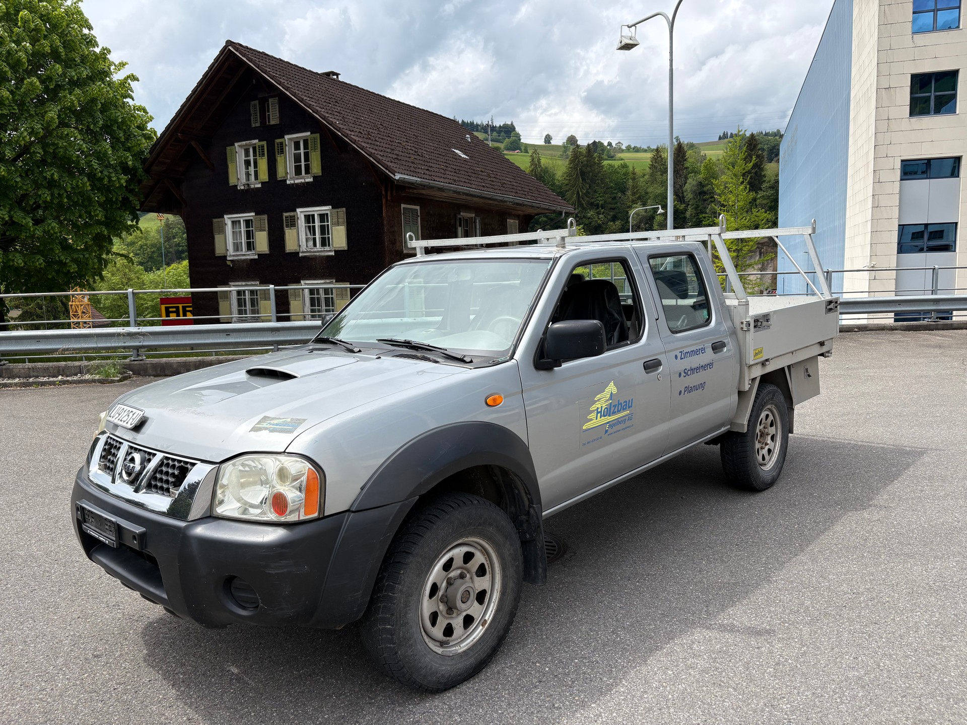 NISSAN NP300 4x4 King Cab-image-1