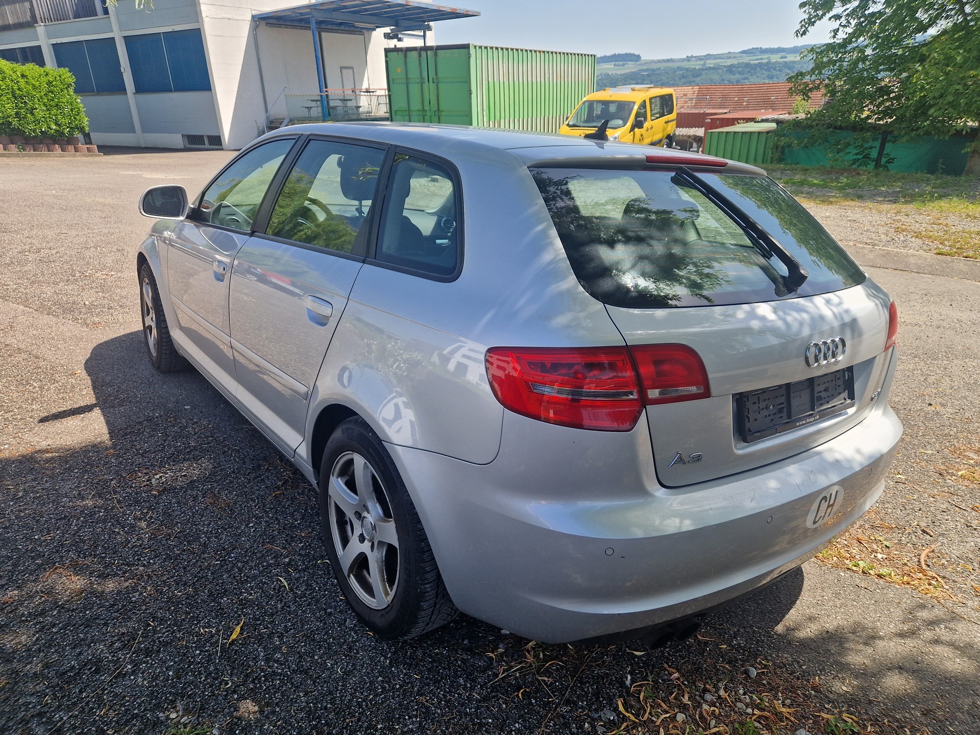 AUDI A3 Sportback 1.8 TFSI Attraction-image-6