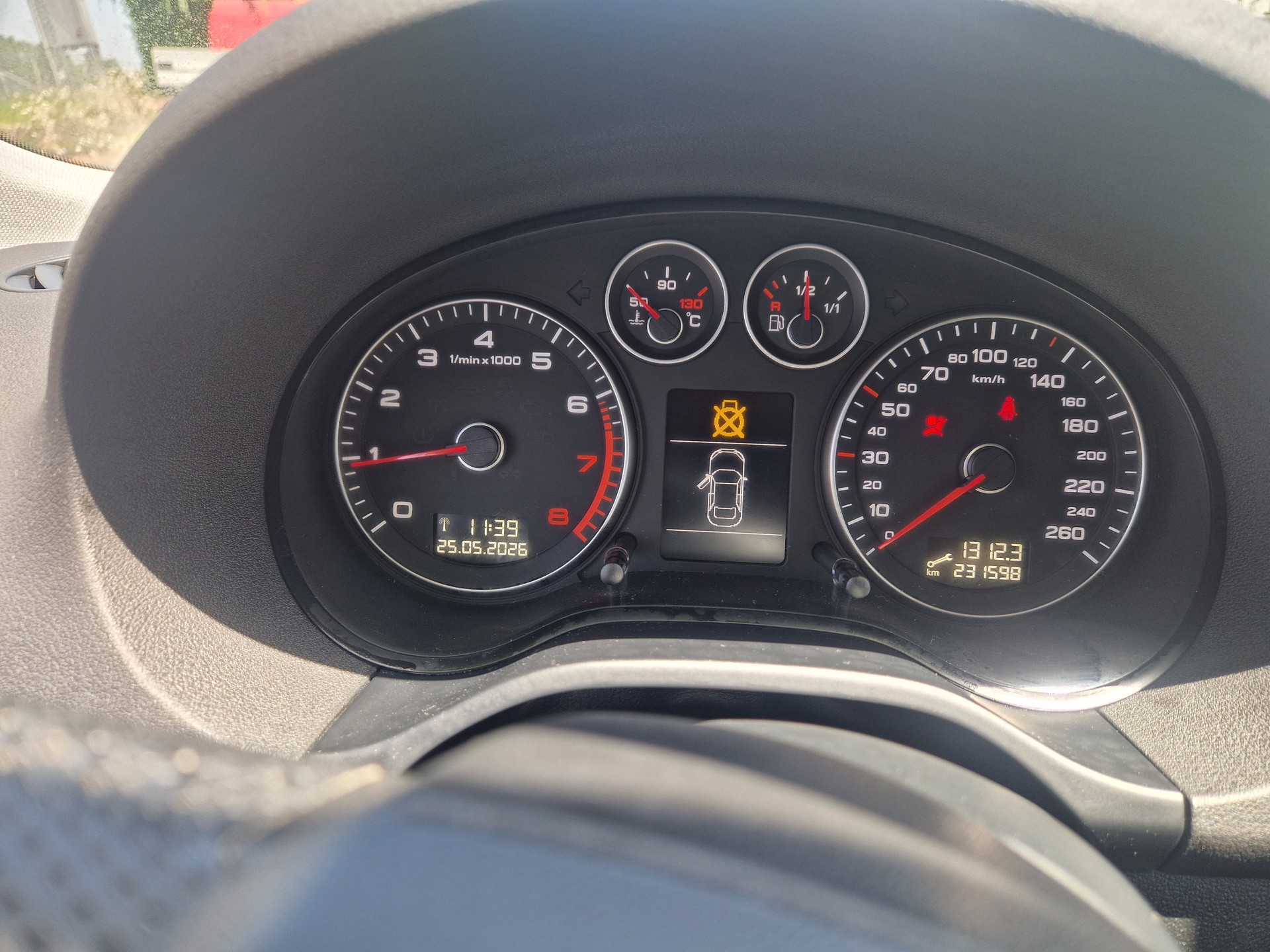 AUDI A3 Sportback 1.8 TFSI Attraction-image-8