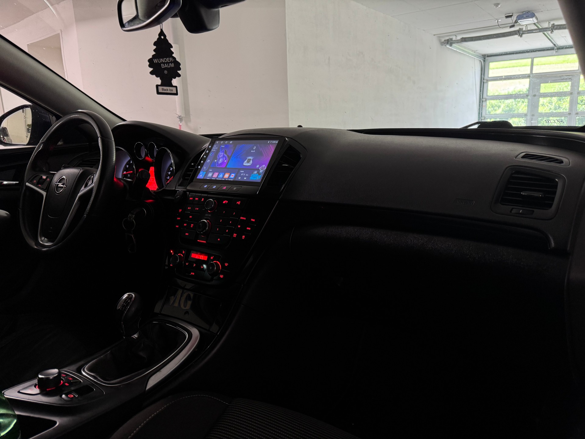 OPEL Insignia 1.6 Turbo Sport-image-12