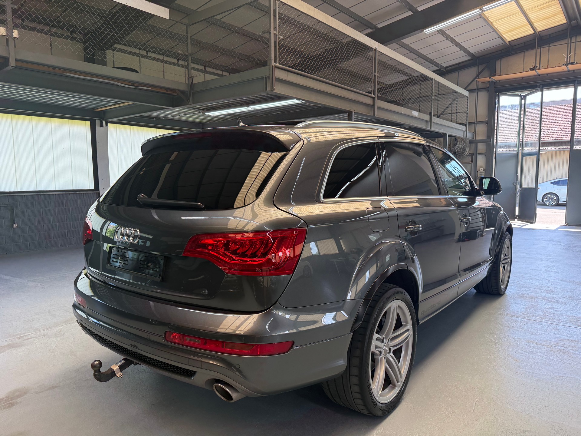 AUDI Q7 3.0 TDI Quattro S Line 7 Plätzer-image-6