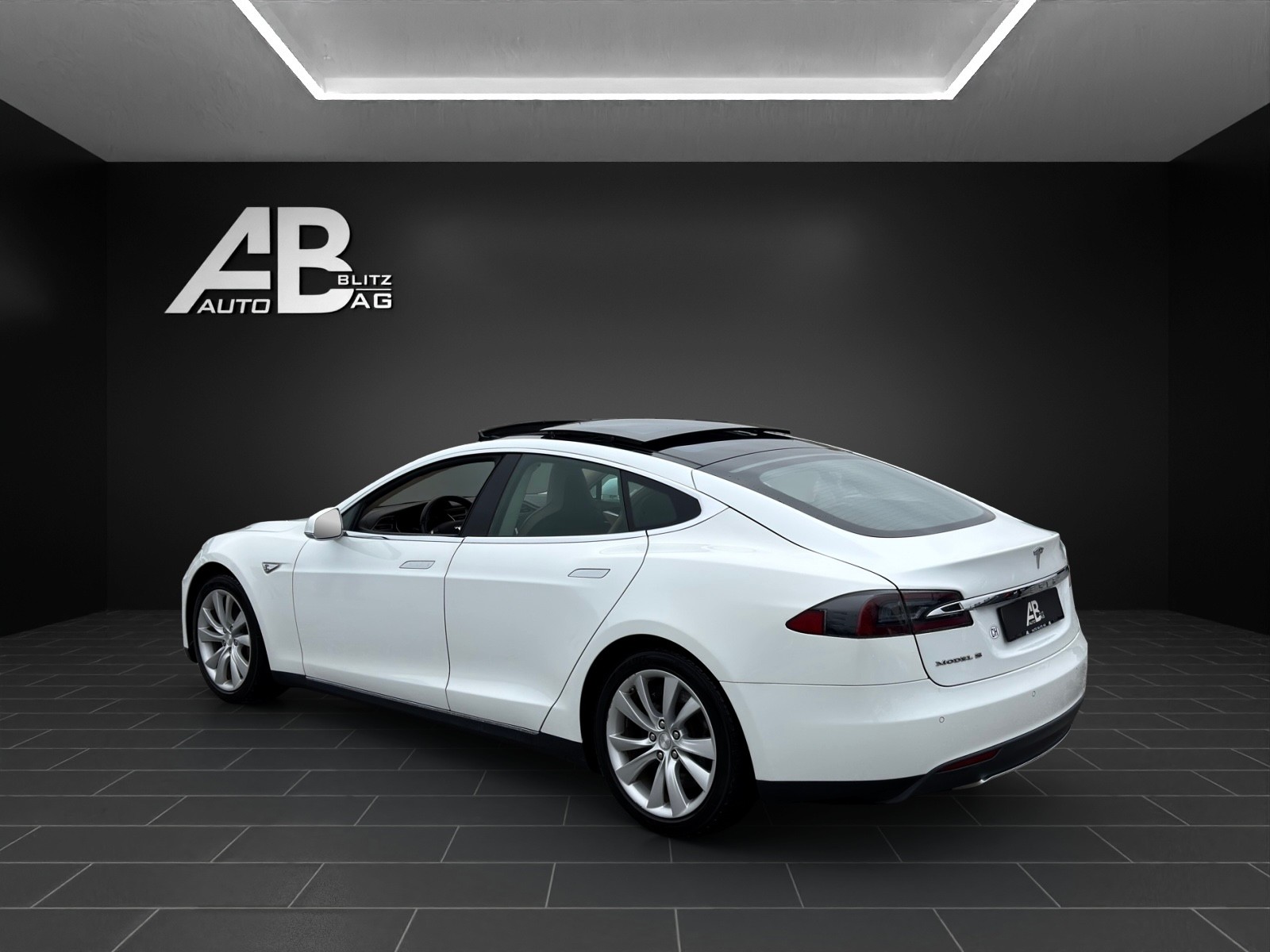 TESLA Model S 85 * Free Supercharching *-showroom-element-2