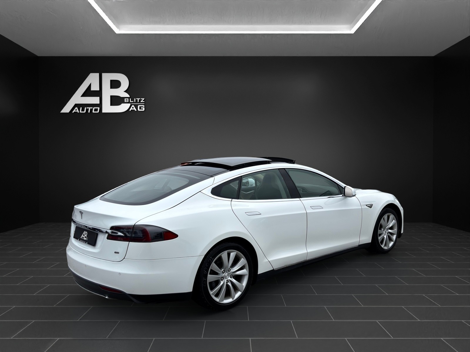 TESLA Model S 85 * Free Supercharching *-image-4