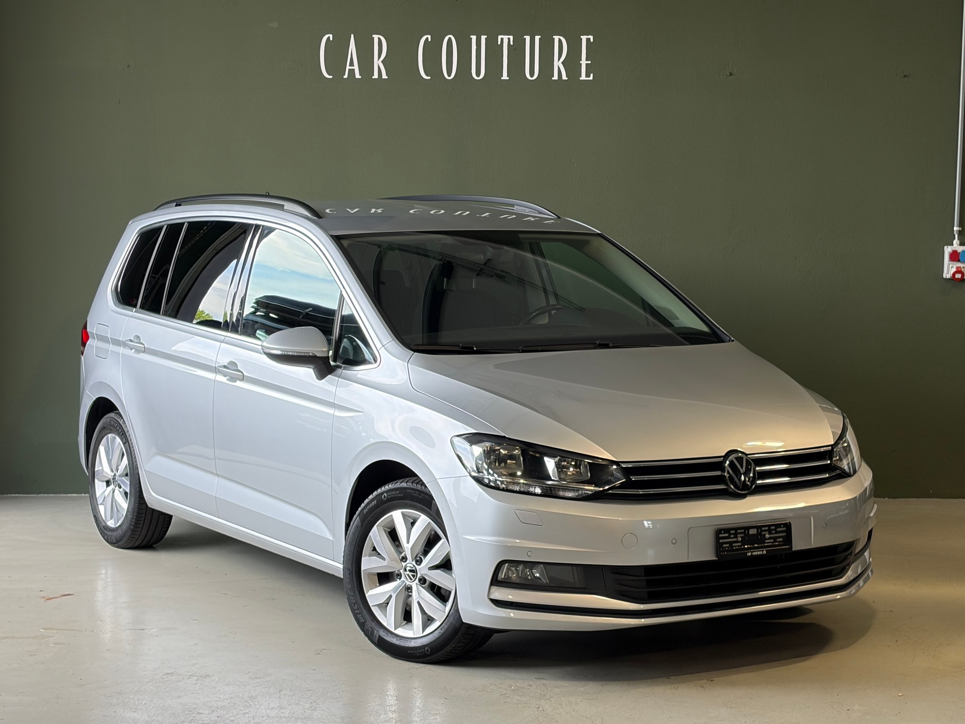 VW Touran 2.0 TDI BlueMotion TechnologyComfortline DSG * CH-Fahrzeug *-showroom-element-3