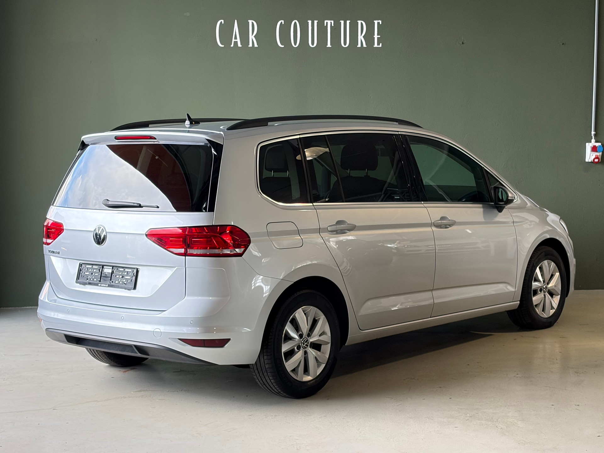 VW Touran 2.0 TDI BlueMotion TechnologyComfortline DSG * CH-Fahrzeug *-image-4