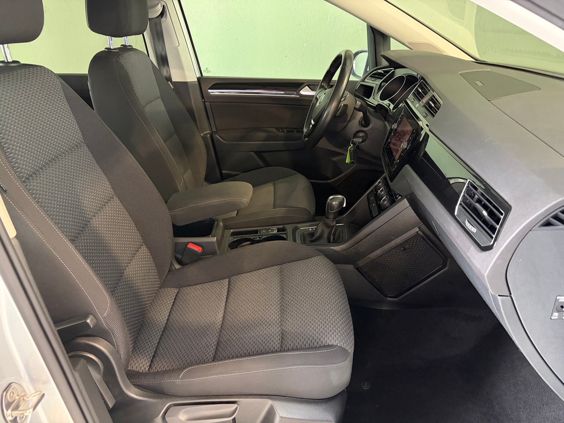 VW Touran 2.0 TDI BlueMotion TechnologyComfortline DSG * CH-Fahrzeug *-image-18