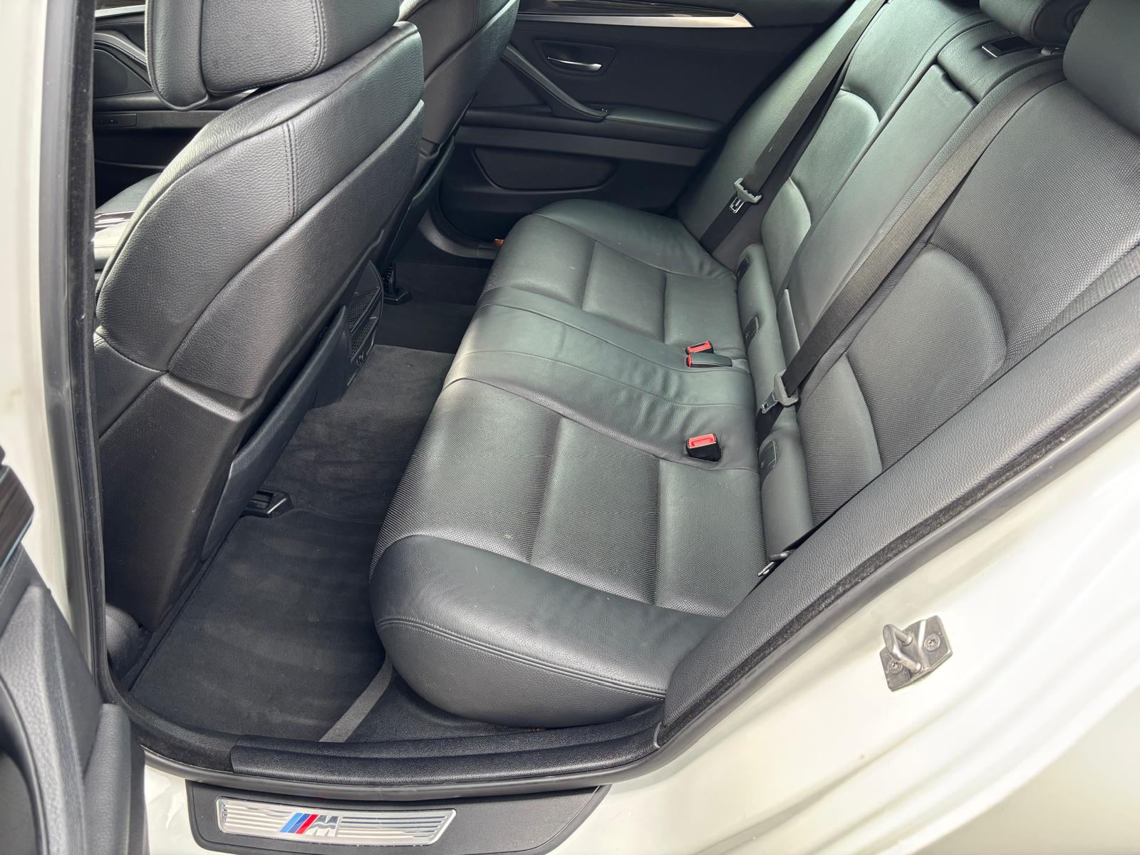 BMW 530d xDrive Touring Steptronic-image-9