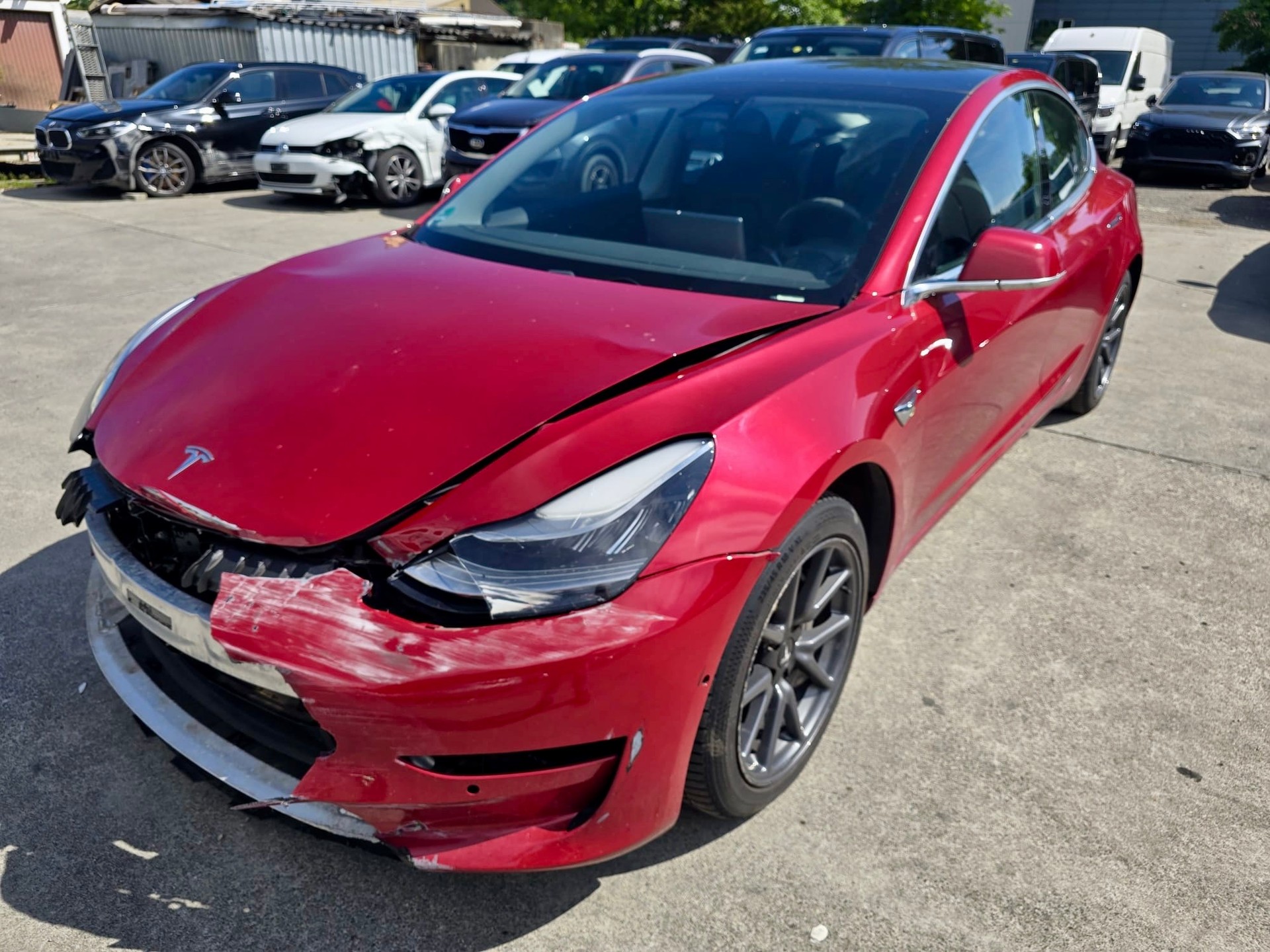 TESLA Model 3-image-0