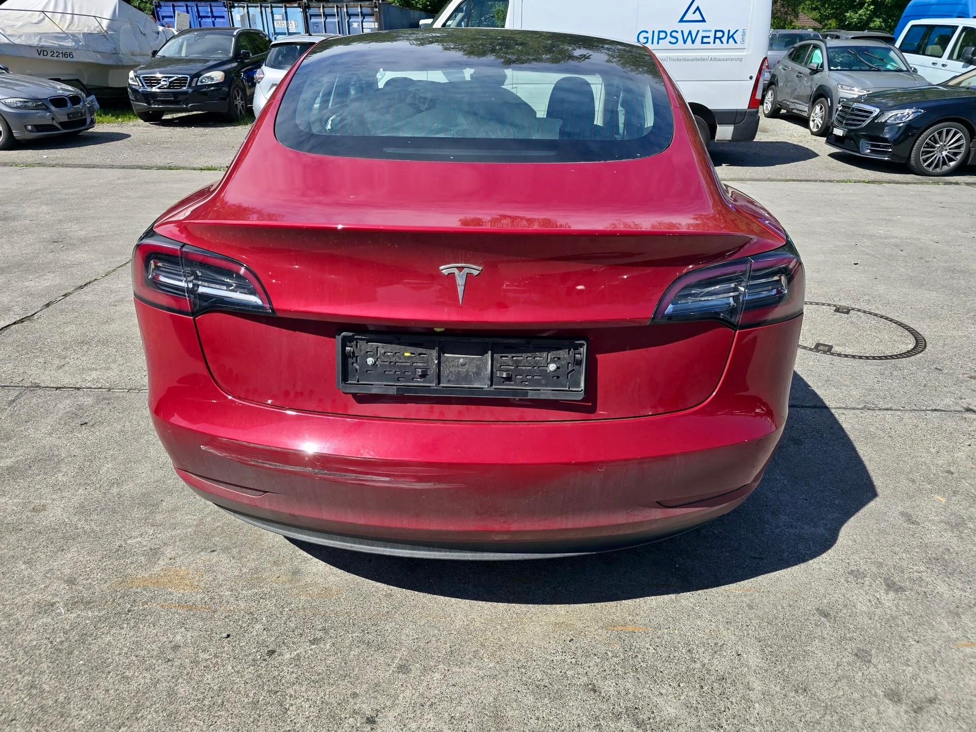 TESLA Model 3-image-7