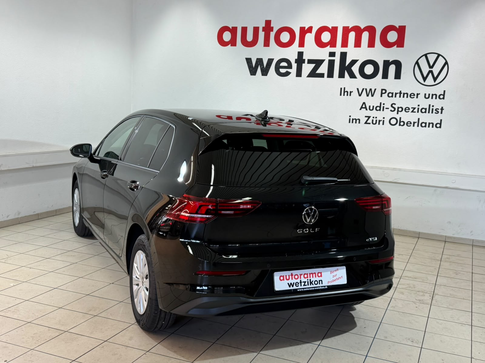 VW Golf 1.5 e TSI mHEV Basis DSG-image-3