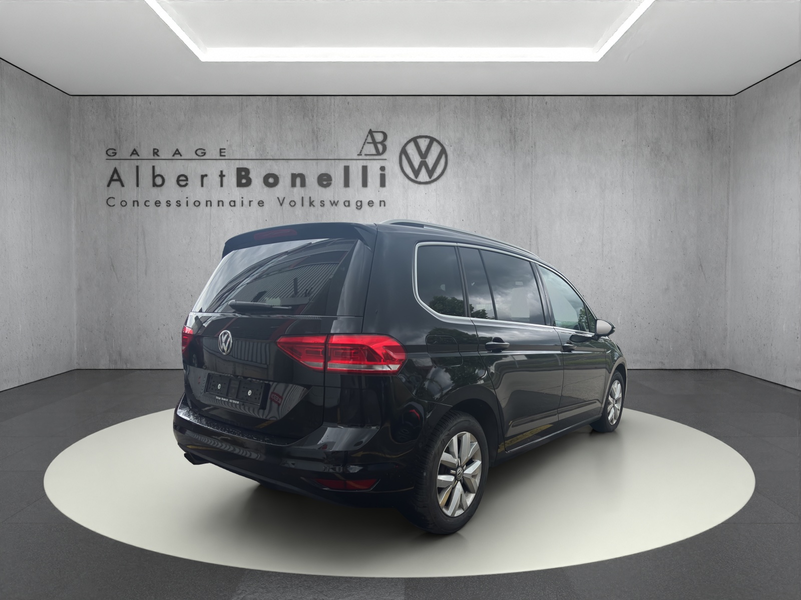 VW Touran 1.4 TSI BlueMotion Technology Comfortline DSG-image-1
