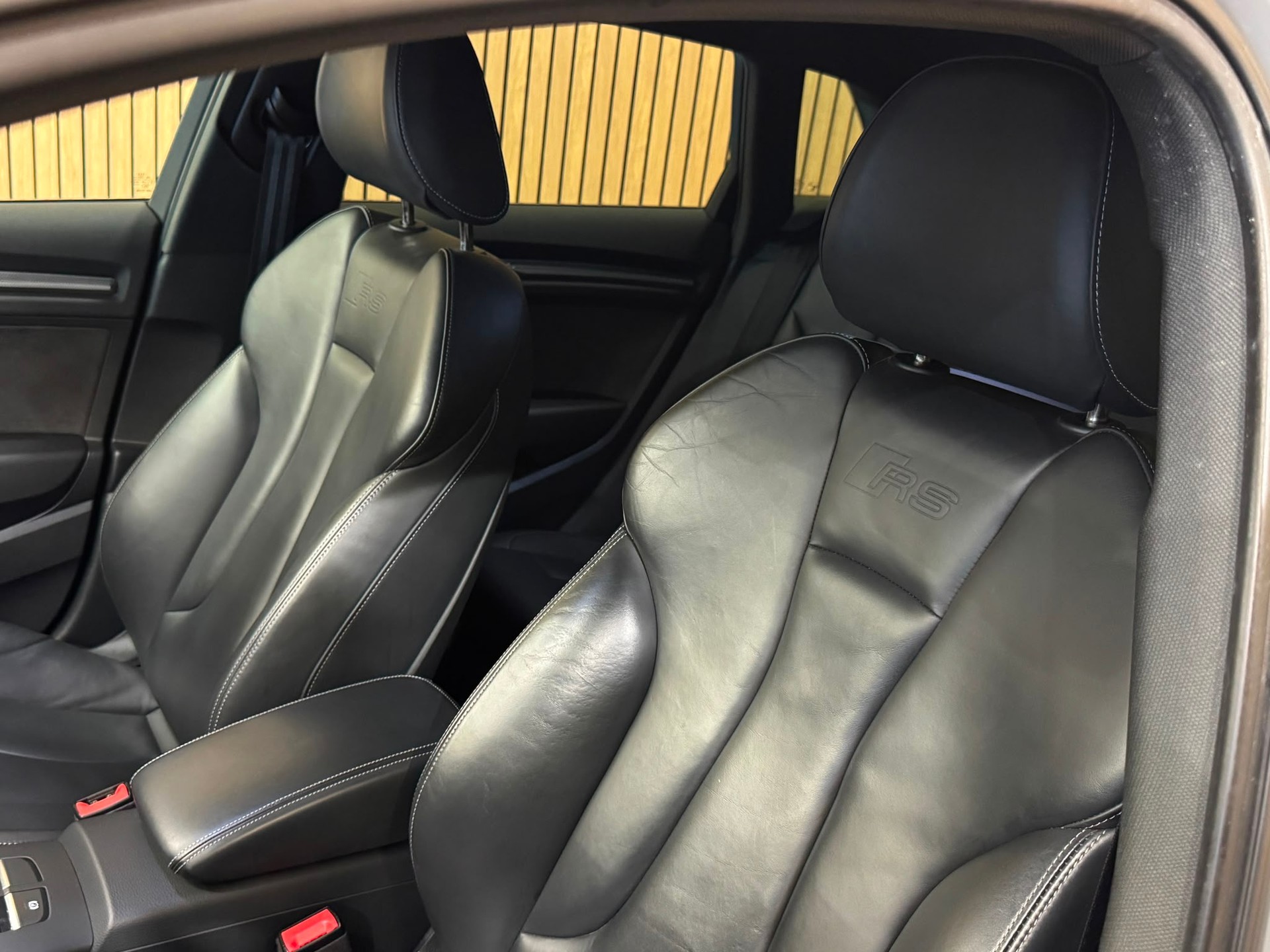 AUDI RS3 Sportback 2.5 TSI quattro S-tronic *Nardograu*-image-25