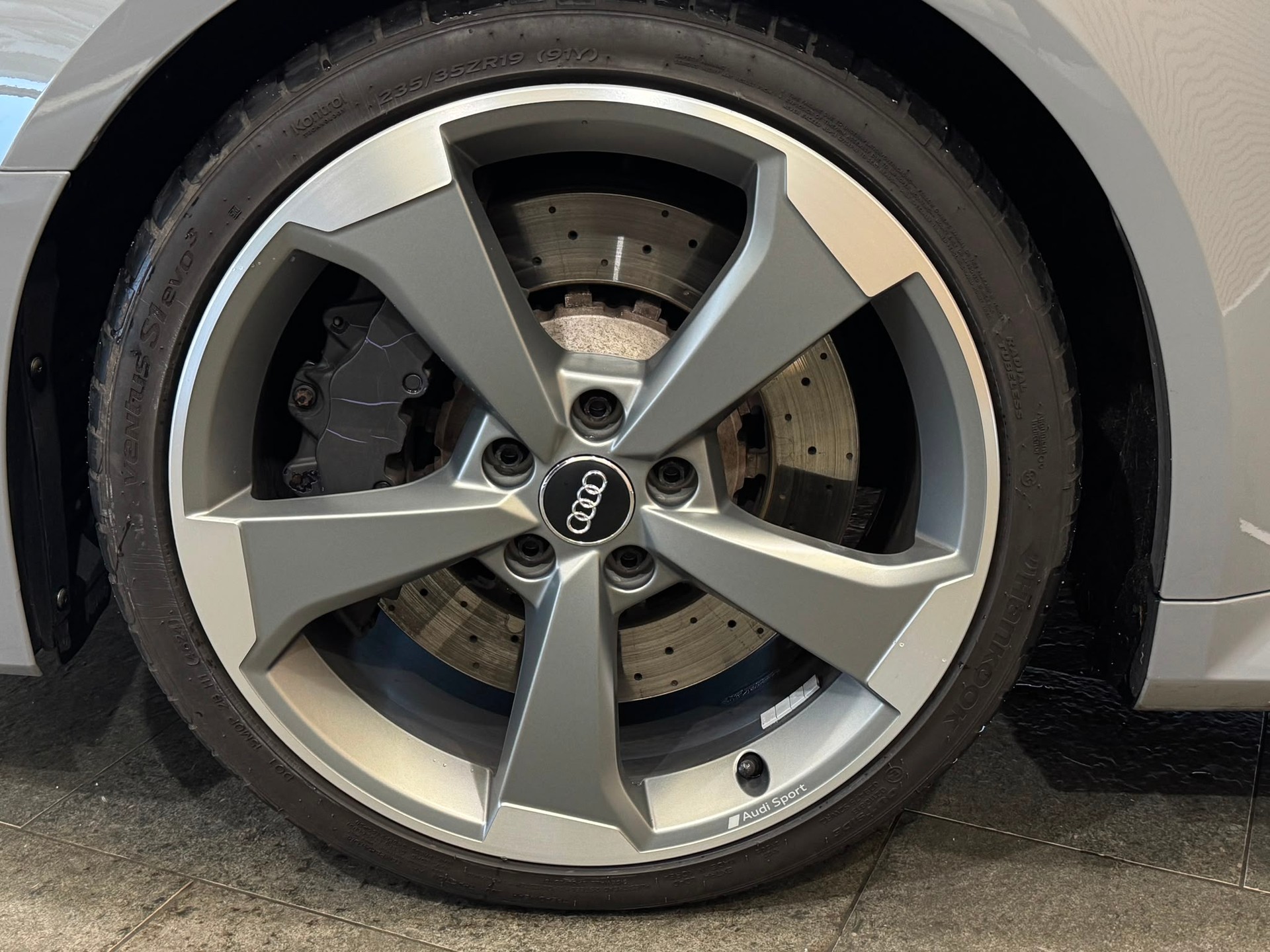 AUDI RS3 Sportback 2.5 TSI quattro S-tronic *Nardograu*-image-11