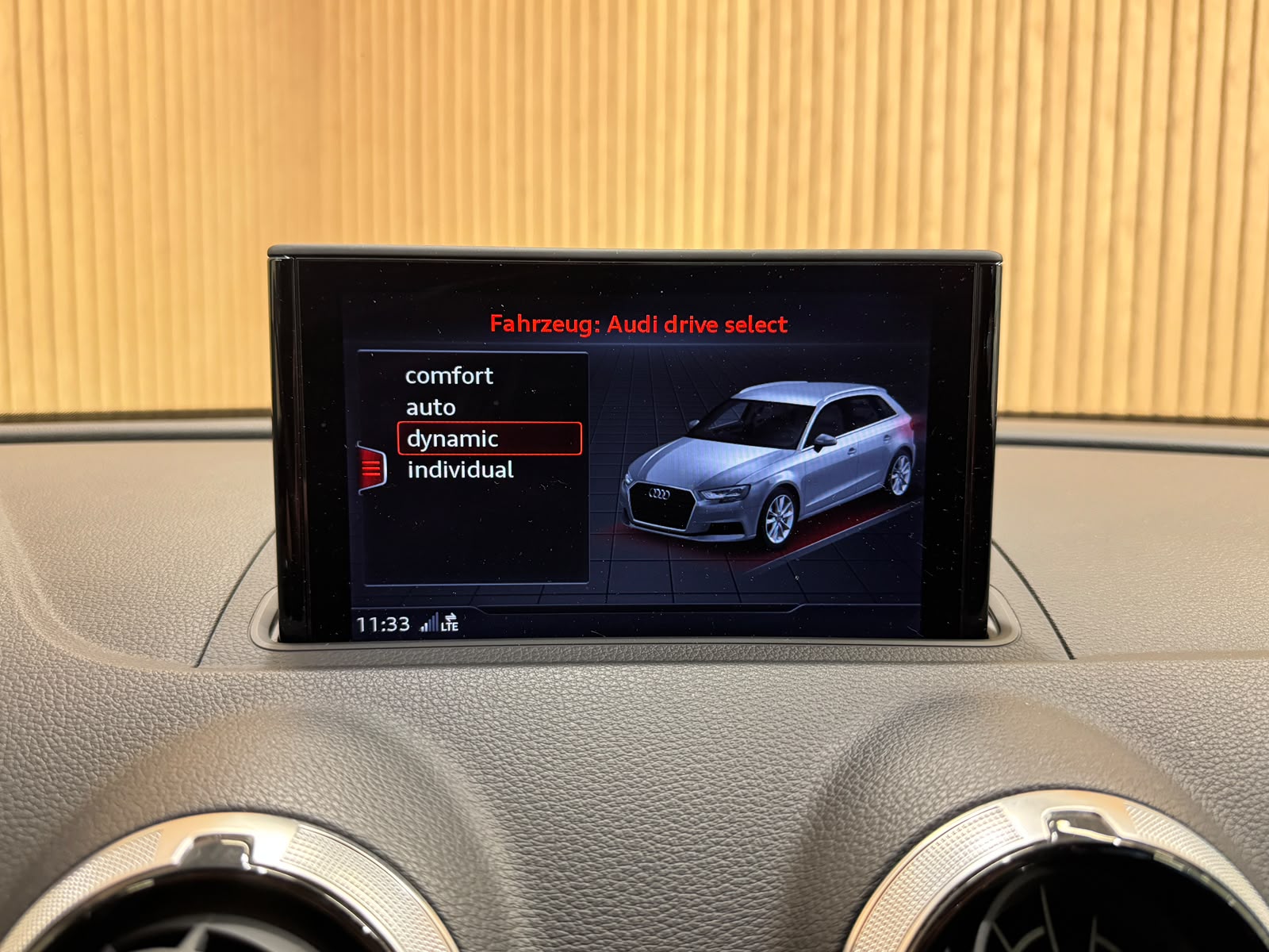 AUDI RS3 Sportback 2.5 TSI quattro S-tronic *Nardograu*-image-23