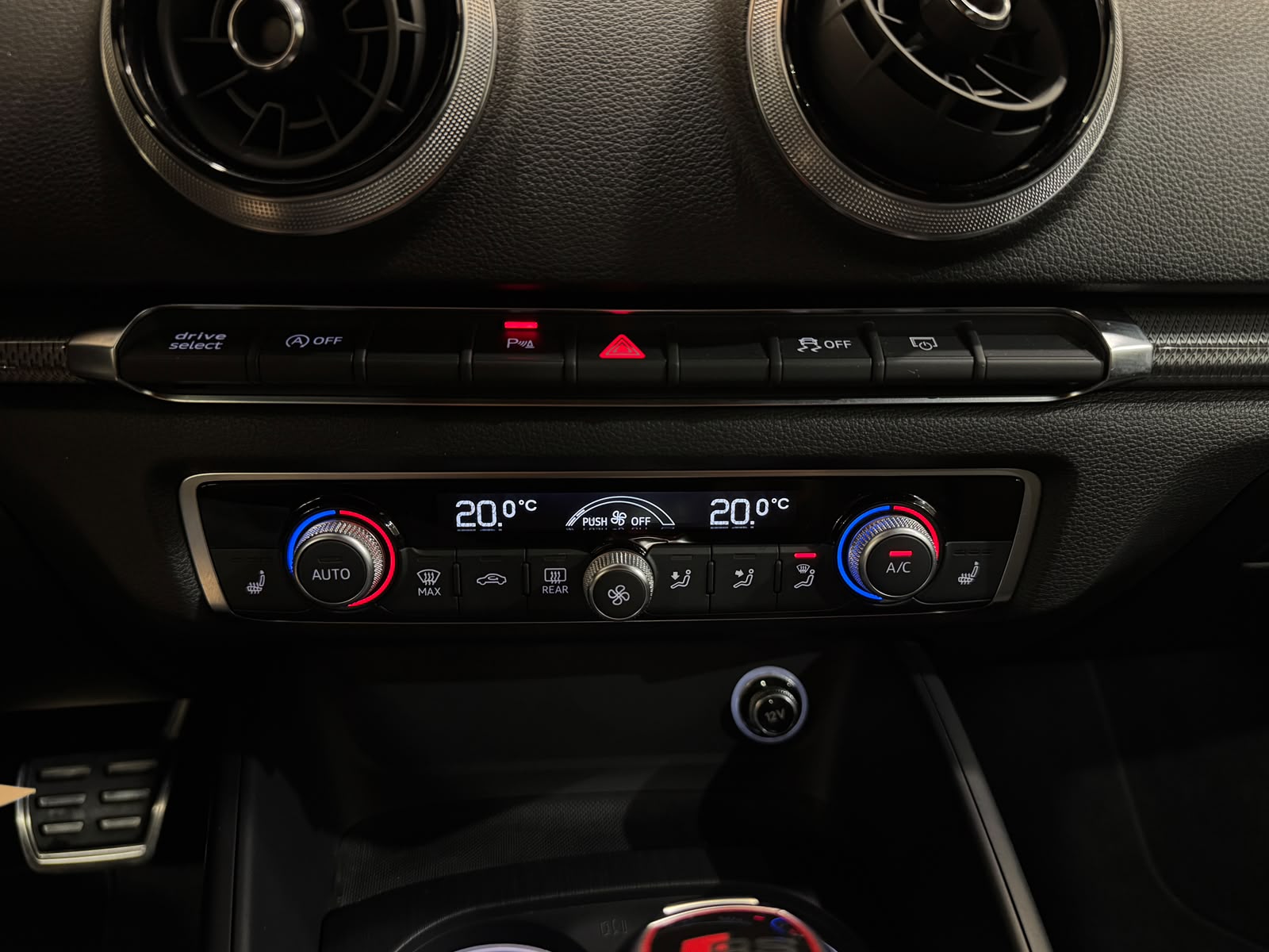 AUDI RS3 Sportback 2.5 TSI quattro S-tronic *Nardograu*-image-19