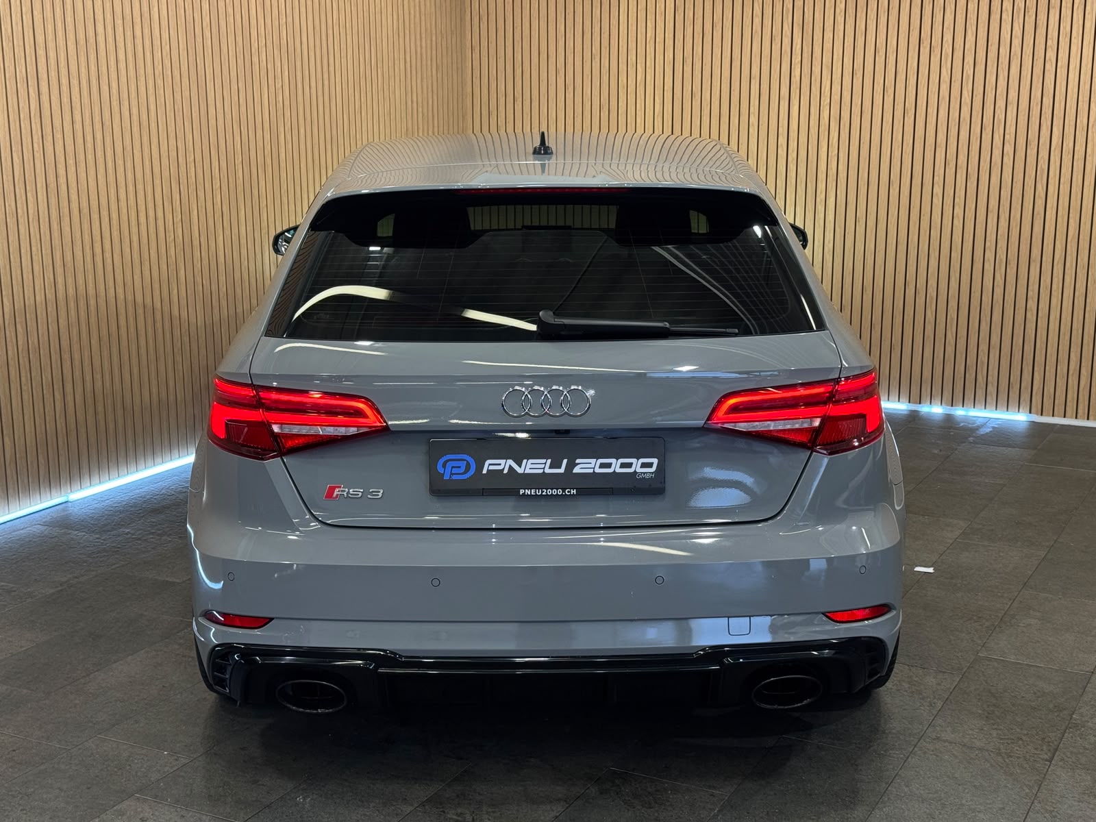 AUDI RS3 Sportback 2.5 TSI quattro S-tronic *Nardograu*-image-7