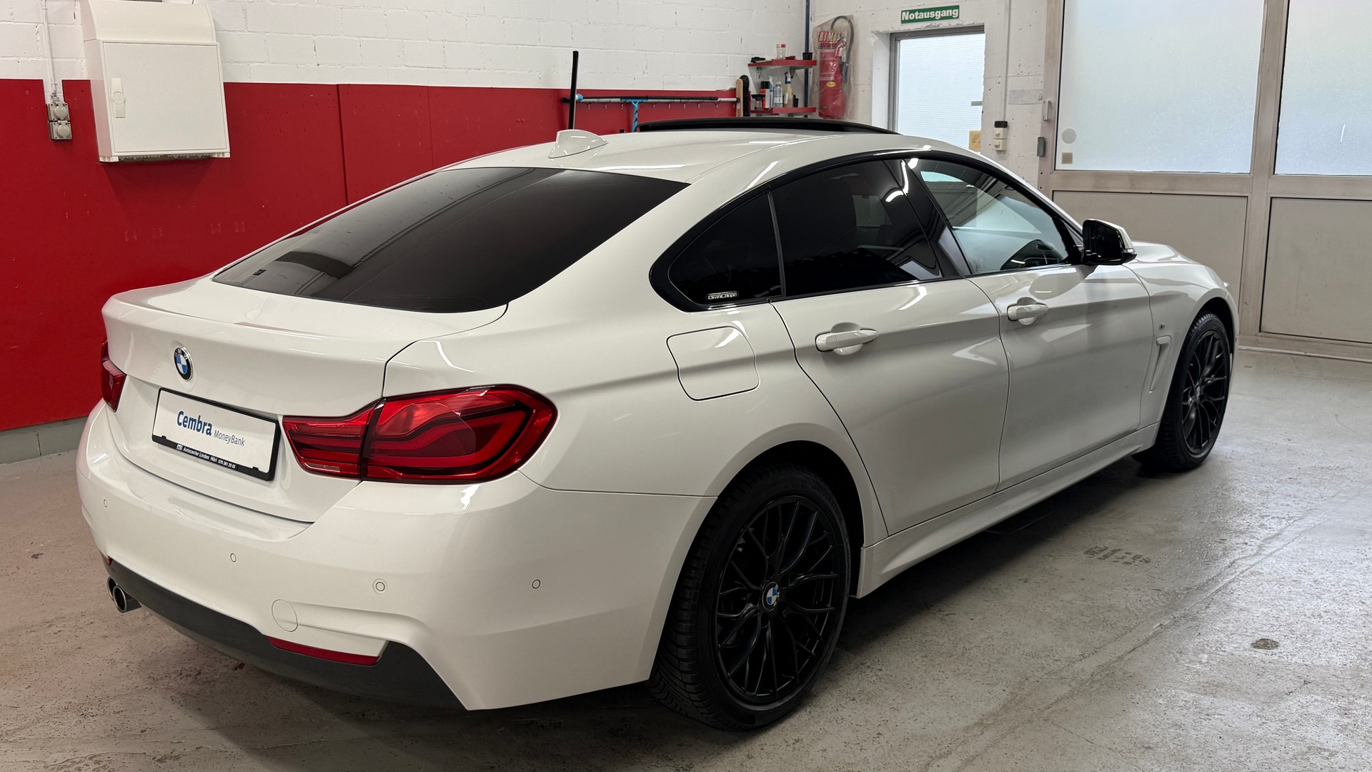 BMW 420d Gran Coupé xDrive Pure M Sport Steptronic, absolute Top Zustand wenig km. gratisservice bis 100000km Garantie 12M/20000km-showroom-element-3