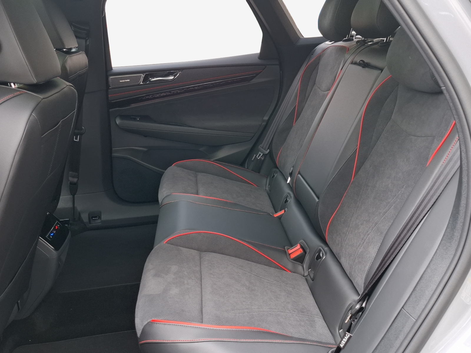 VW ID.7 Tourer GTX 86 kWh GTX 4 Motion-image-11