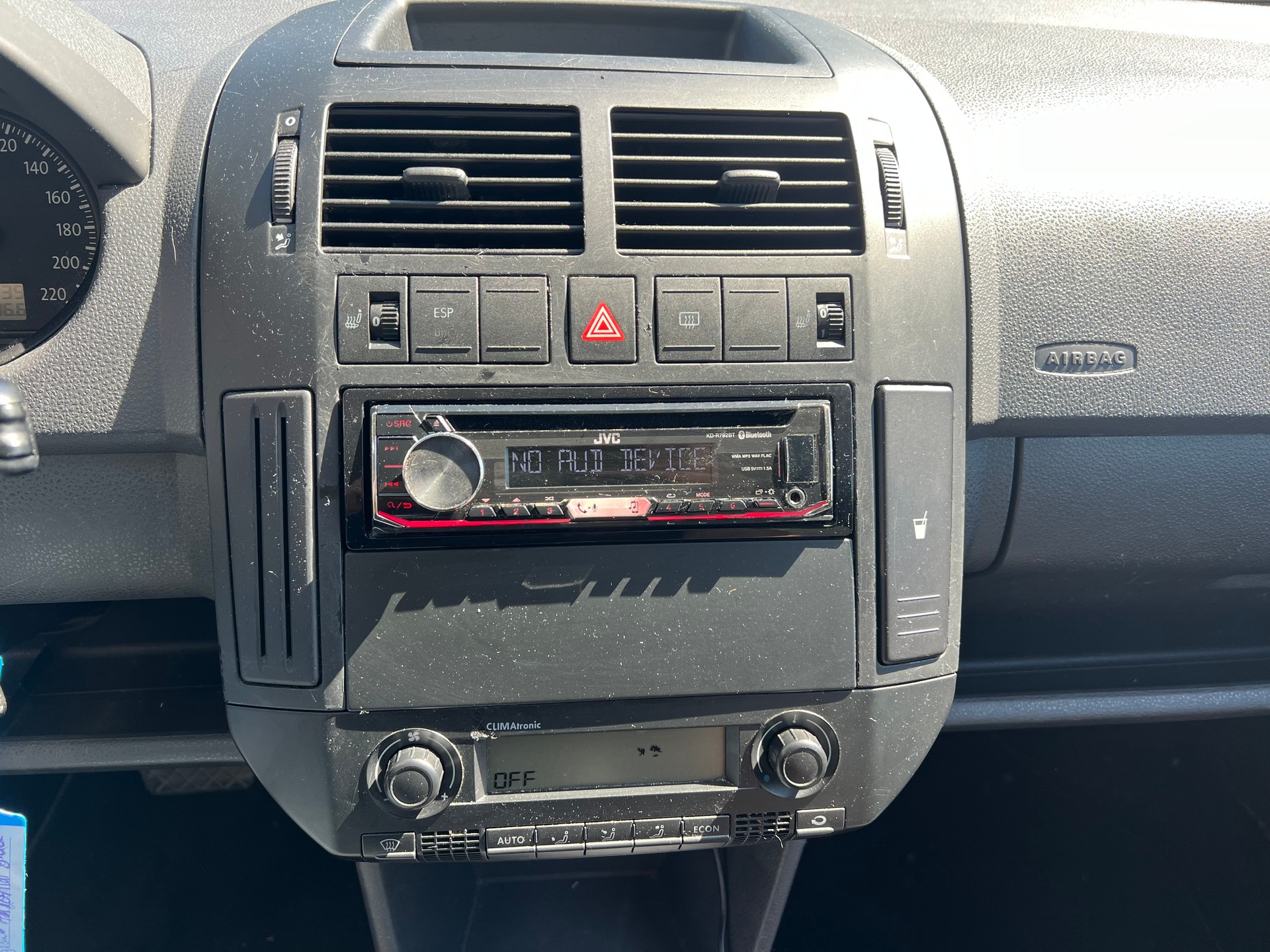 VW Polo 1.6 16V Comfortline-image-10
