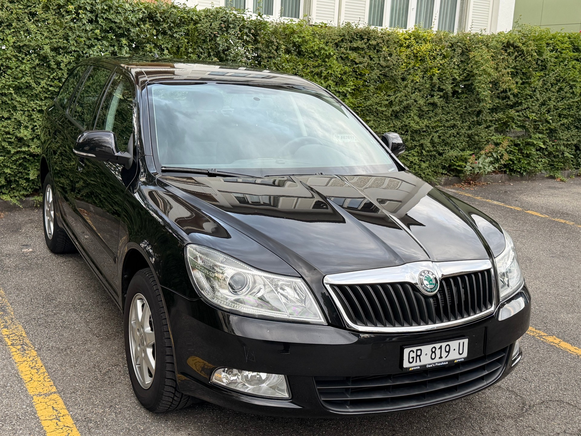 SKODA Octavia Combi 1.8 TSI Swiss Adventure 4x4-image-1