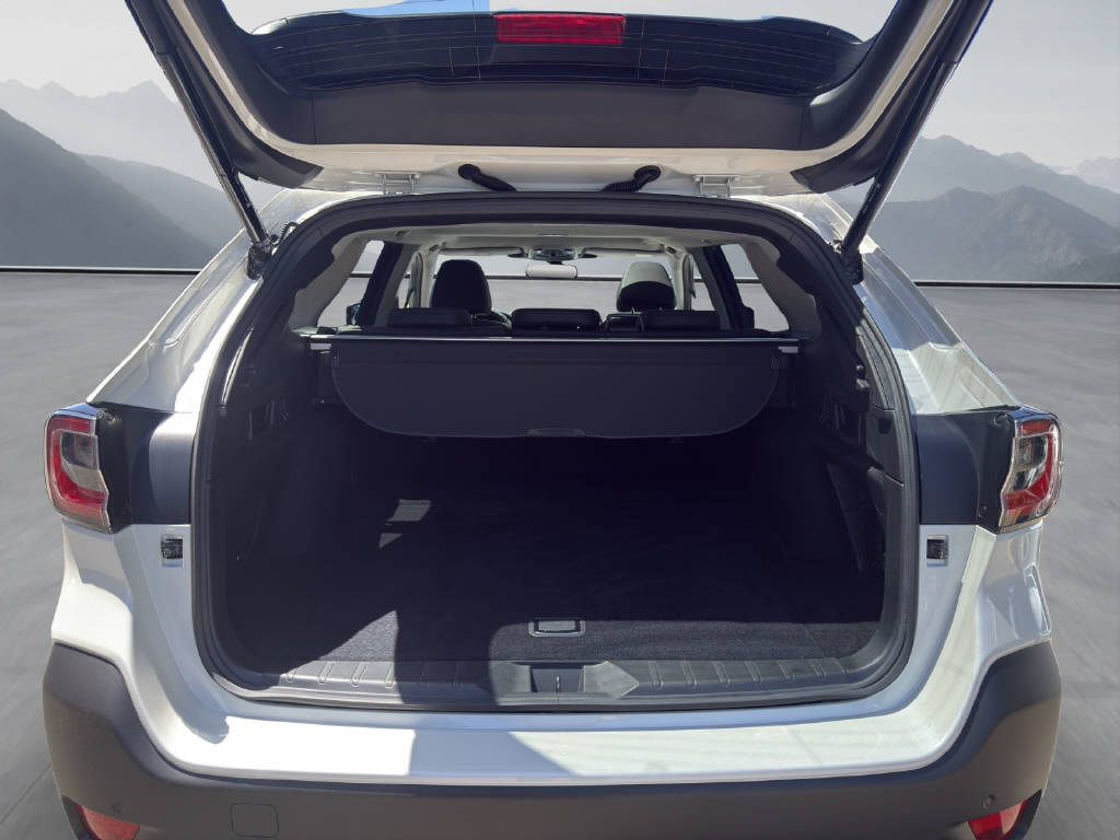 SUBARU Outback 2.5i Luxury-image-4