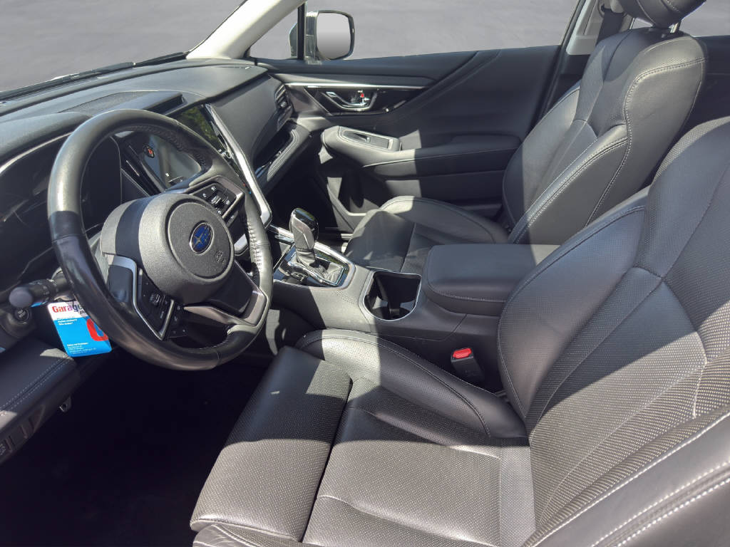 SUBARU Outback 2.5i Luxury-image-5