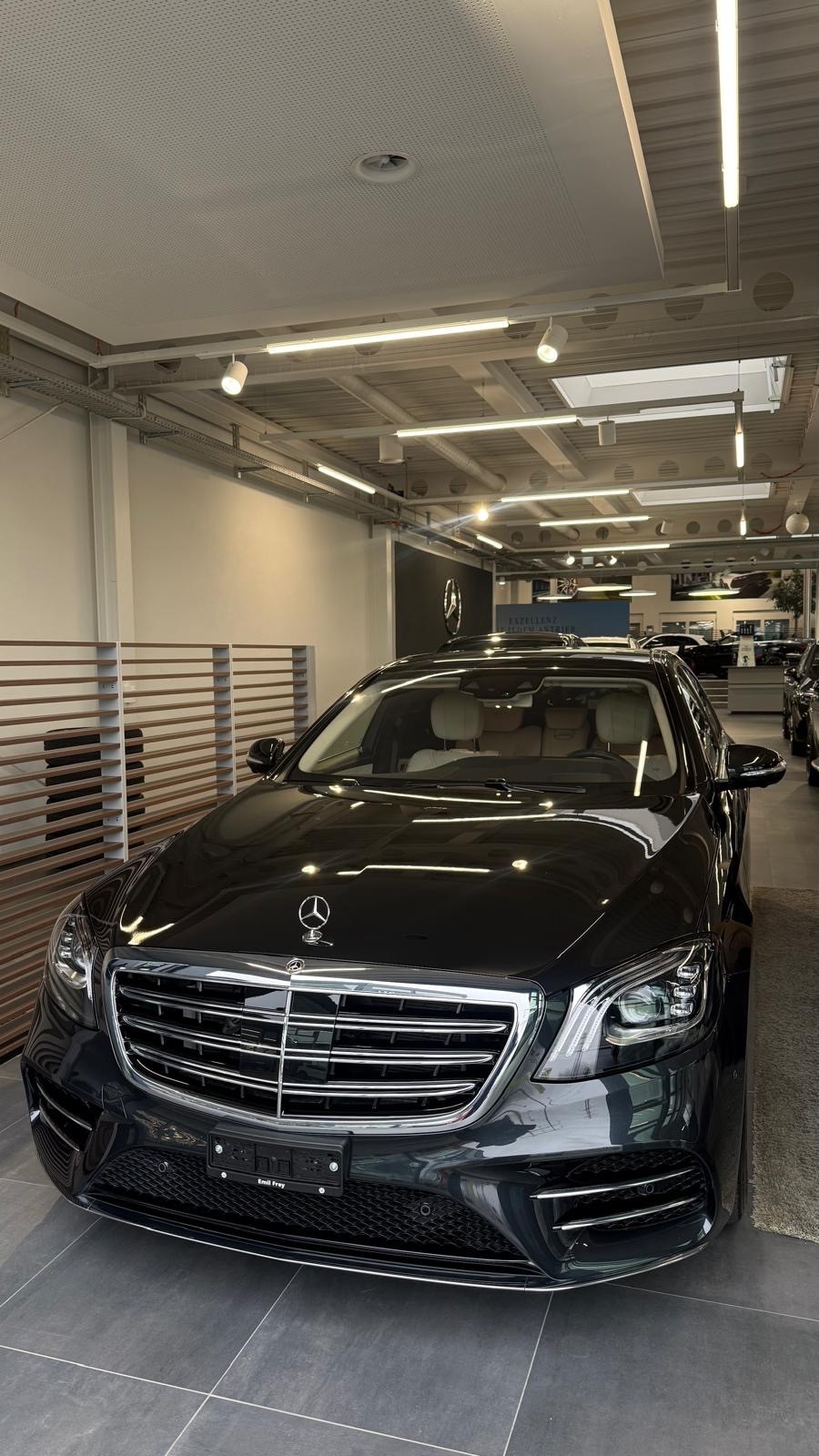 MERCEDES-BENZ S 560 V8 AMG Line 4matic-image-0