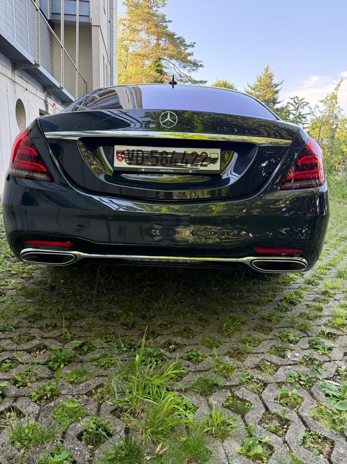 MERCEDES-BENZ S 560 V8 AMG Line 4matic-image-2