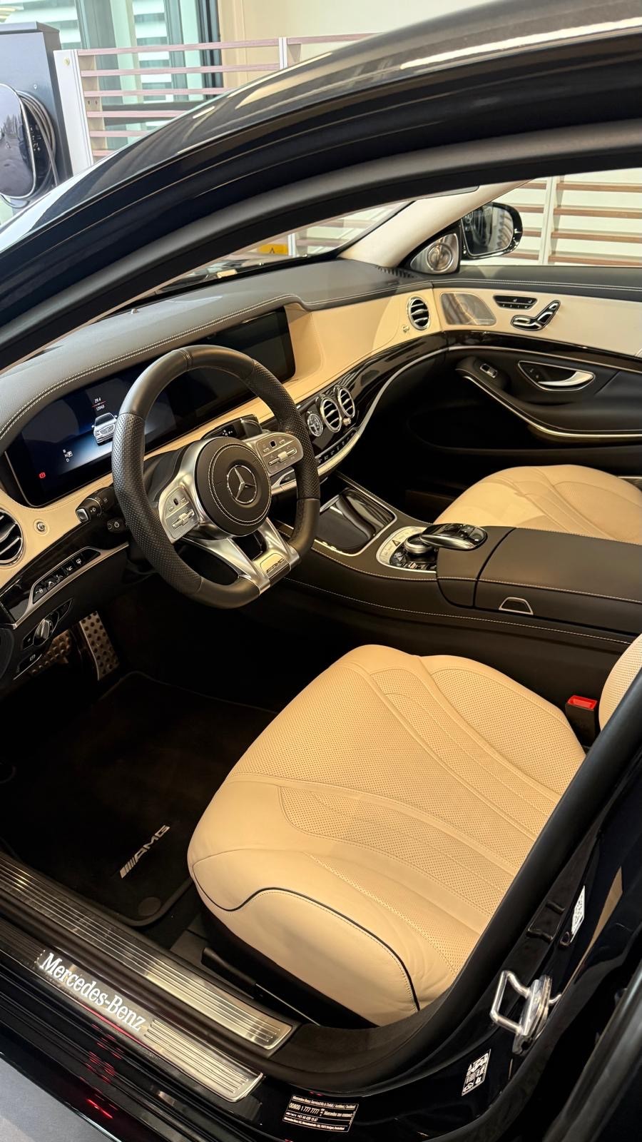 MERCEDES-BENZ S 560 V8 AMG Line 4matic-image-1