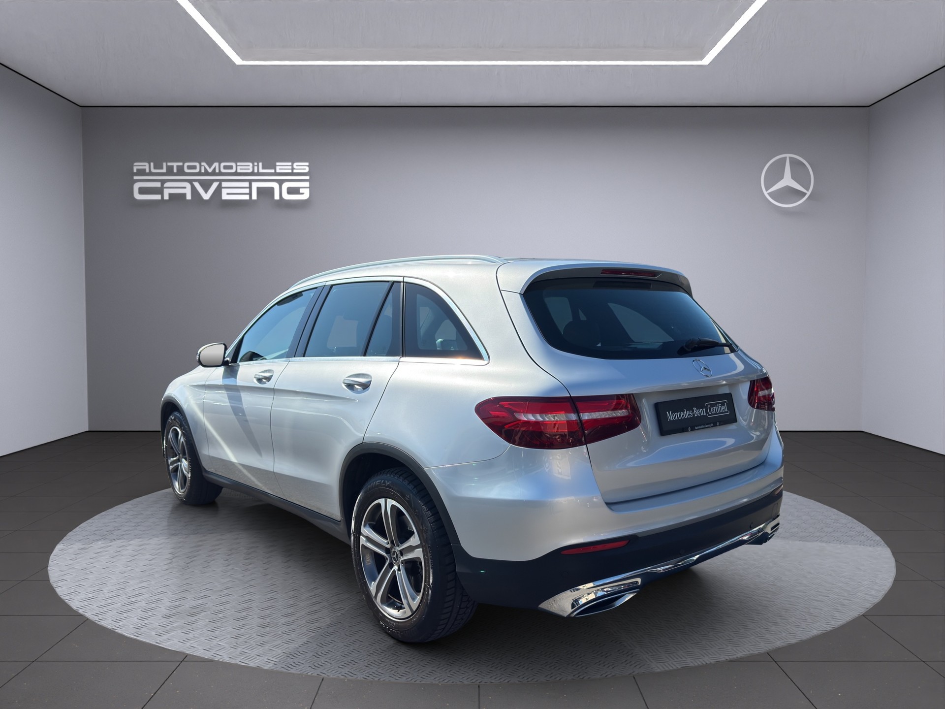 MERCEDES-BENZ GLC 250 d Exclusive 4Matic 9G-Tronic-showroom-element-2