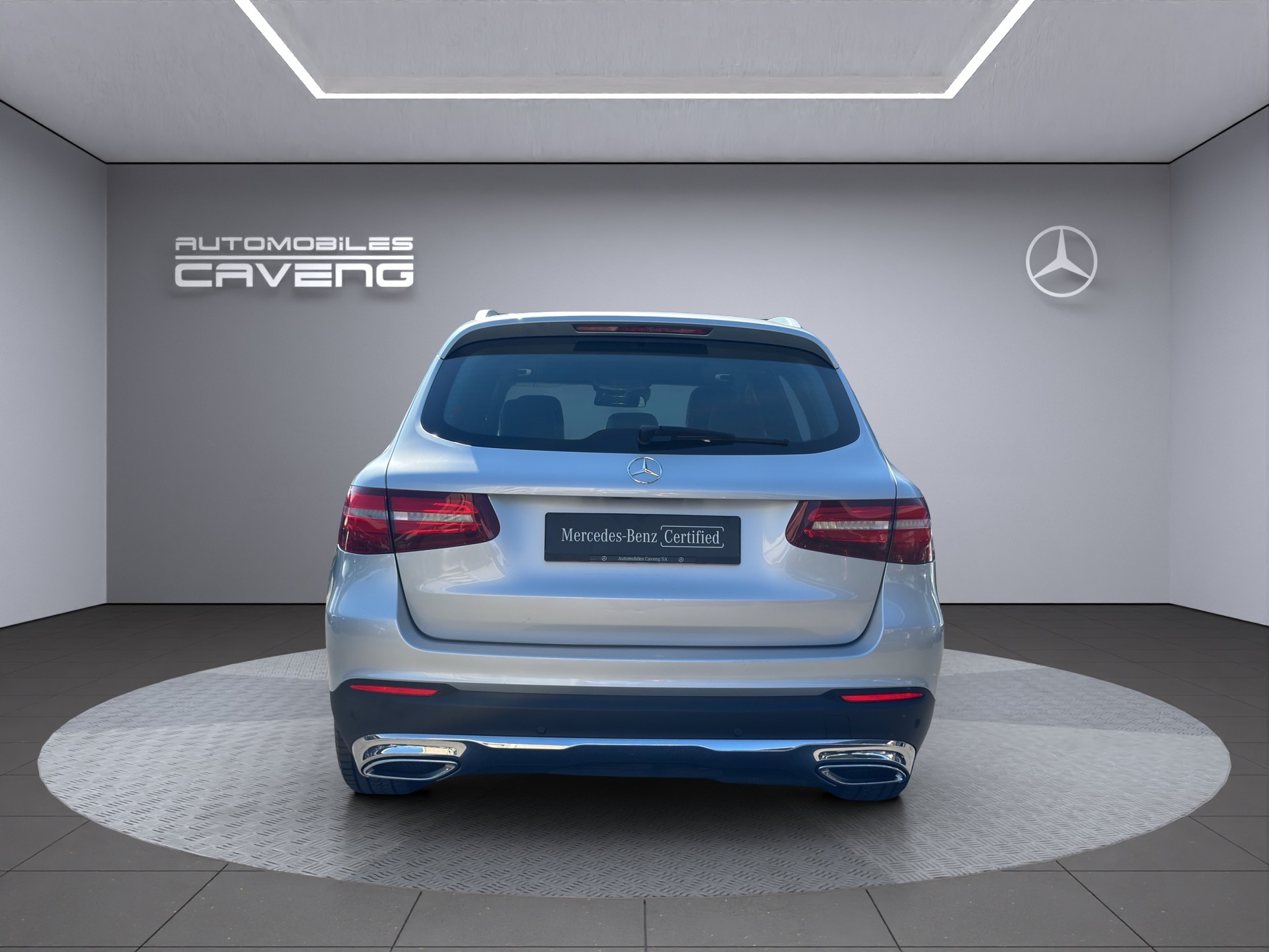 MERCEDES-BENZ GLC 250 d Exclusive 4Matic 9G-Tronic-showroom-element-3