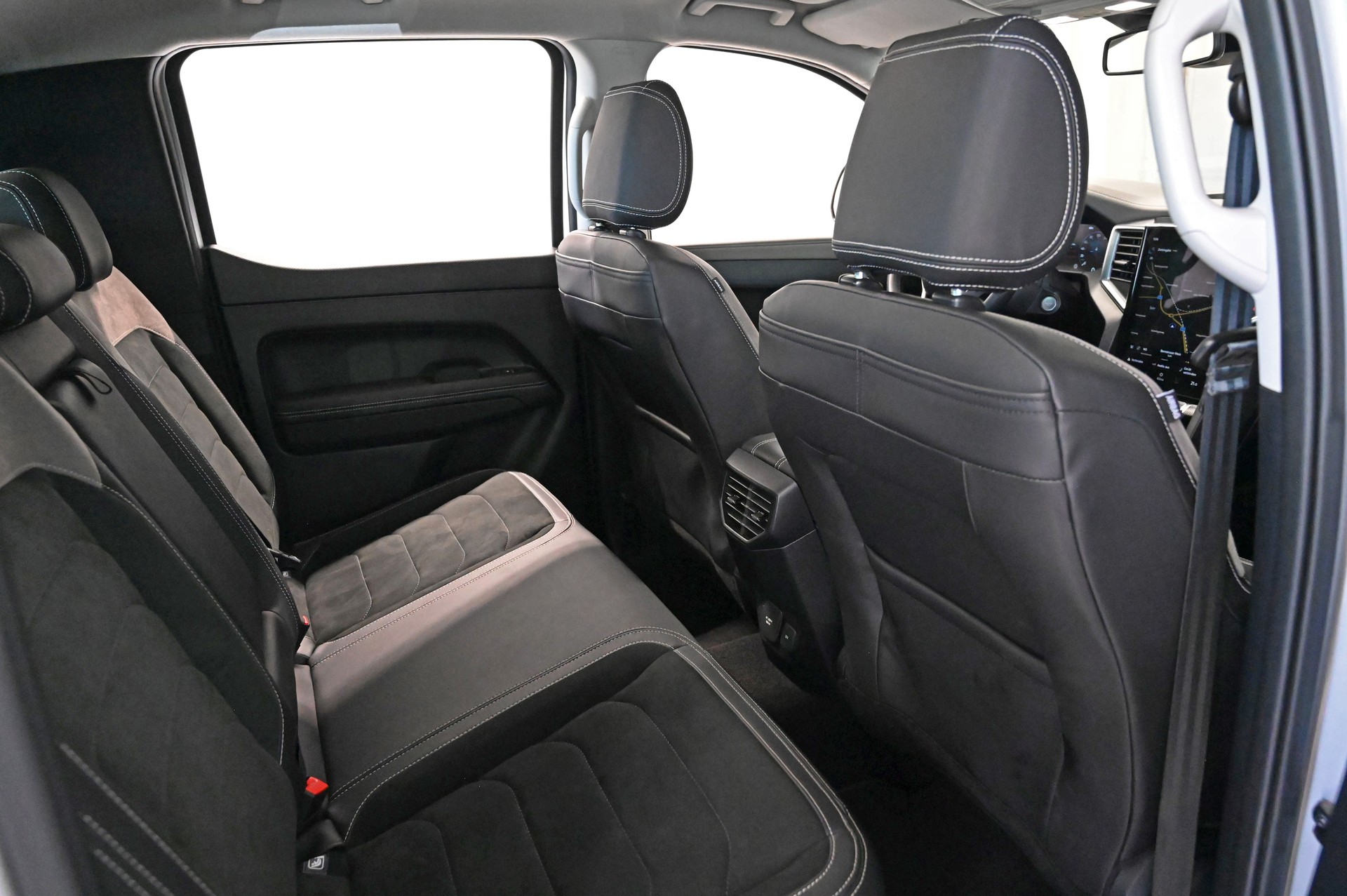 VW Amarok 3.0TDI Style Winter 1-image-21