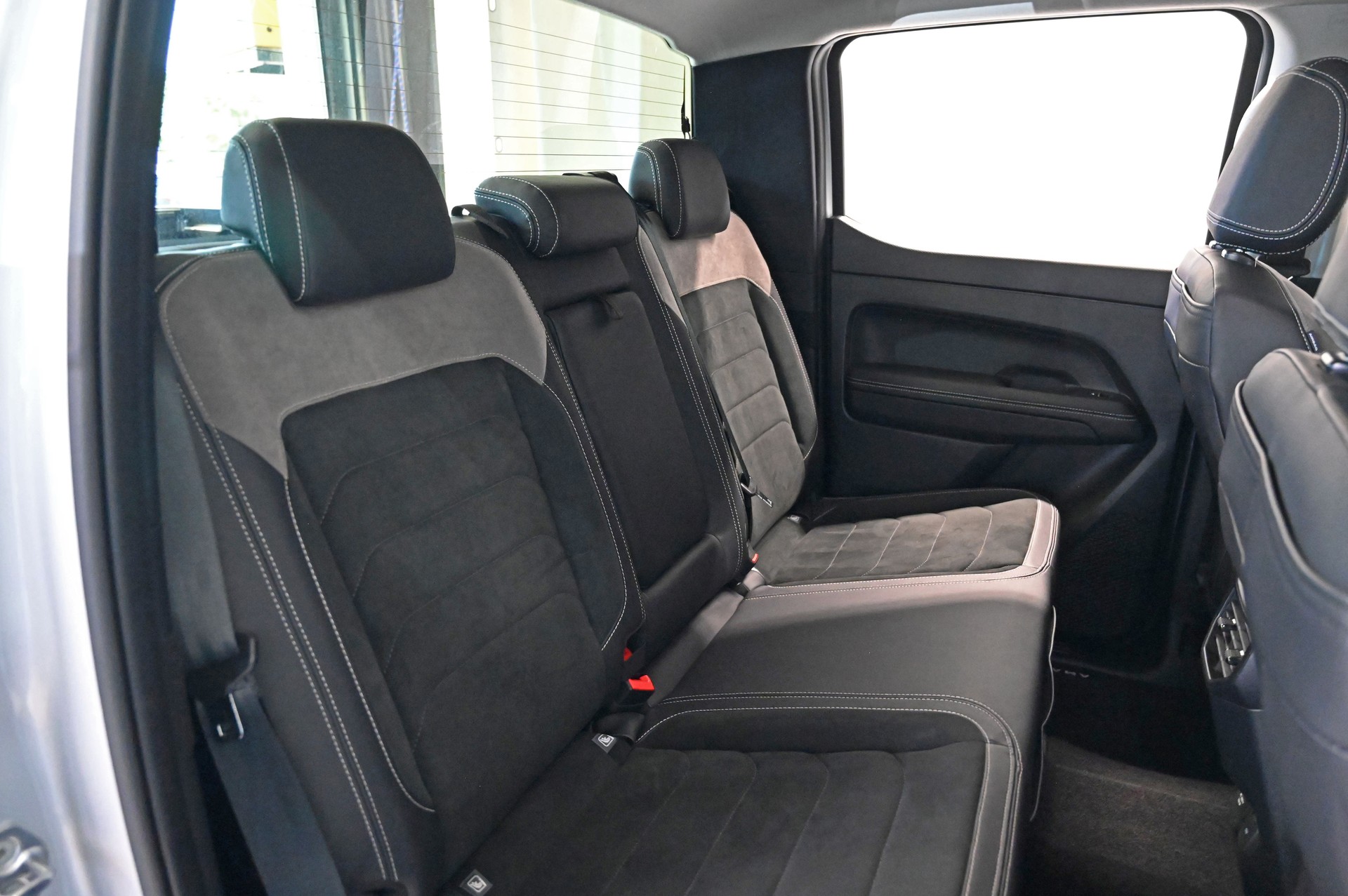 VW Amarok 3.0TDI Style Winter 1-image-22