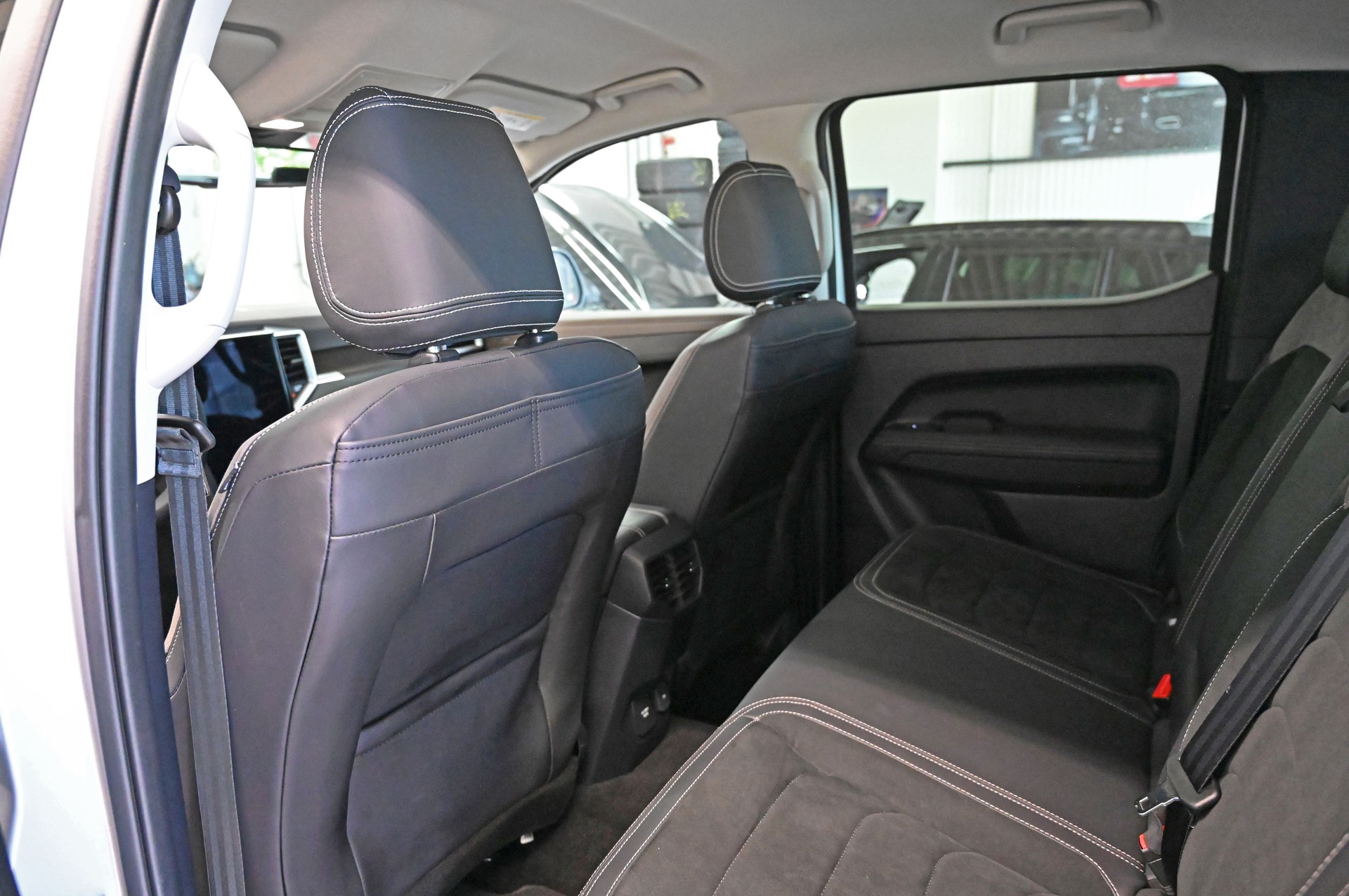 VW Amarok 3.0TDI Style Winter 1-image-19